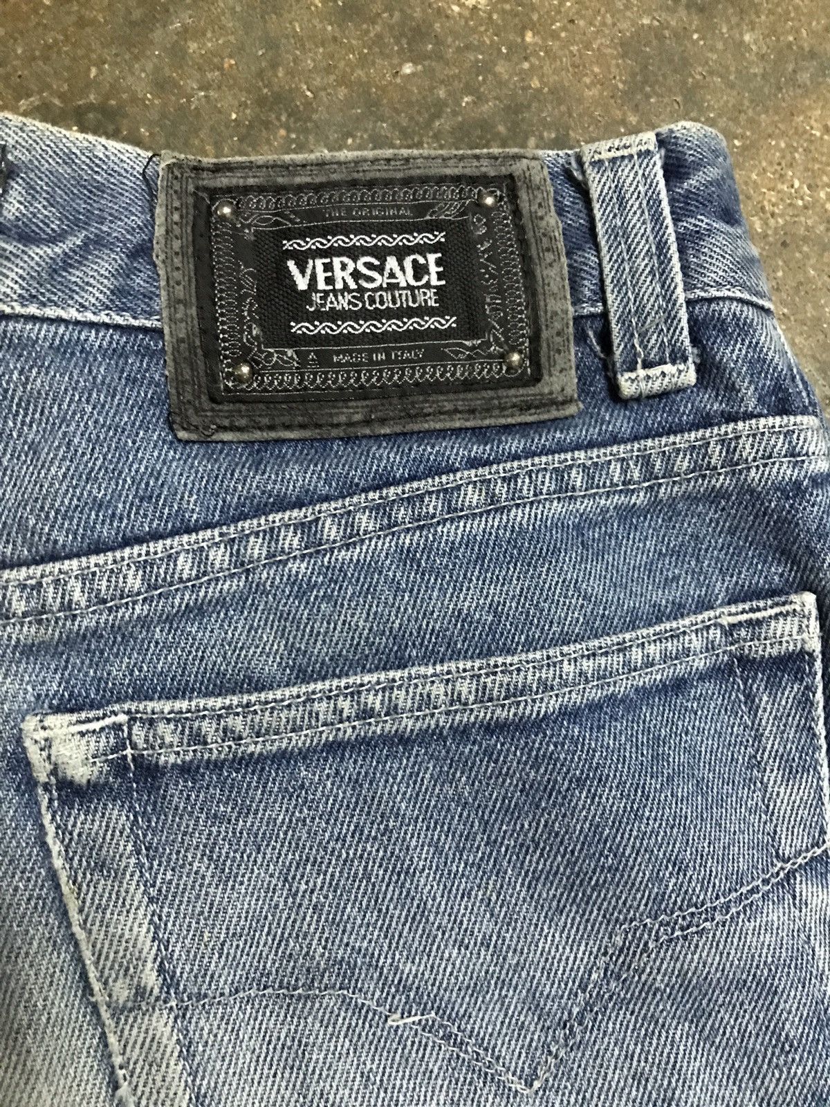 Versace Jeans Couture Versace jeans Couture distress design Size US 28 / EU 44 - 14 Thumbnail