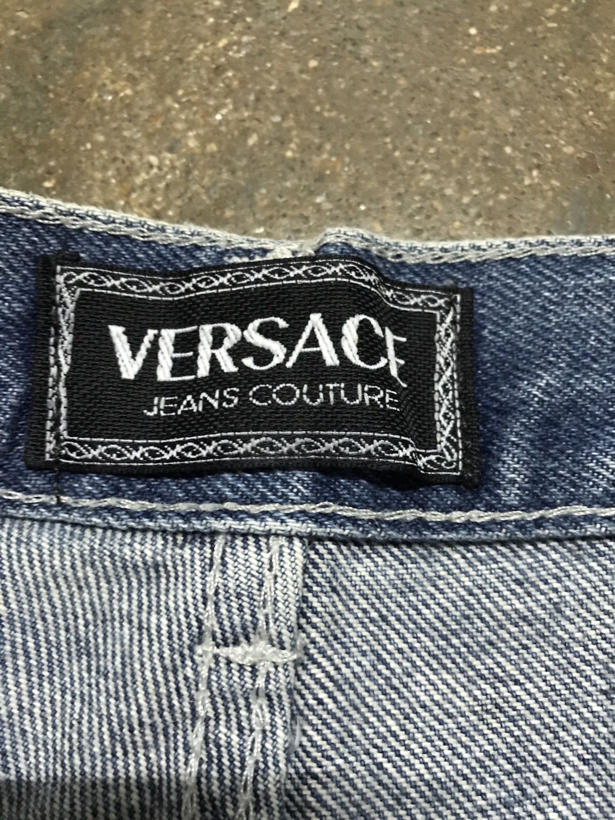 Versace Jeans Couture Versace jeans Couture distress design Size US 28 / EU 44 - 11 Thumbnail