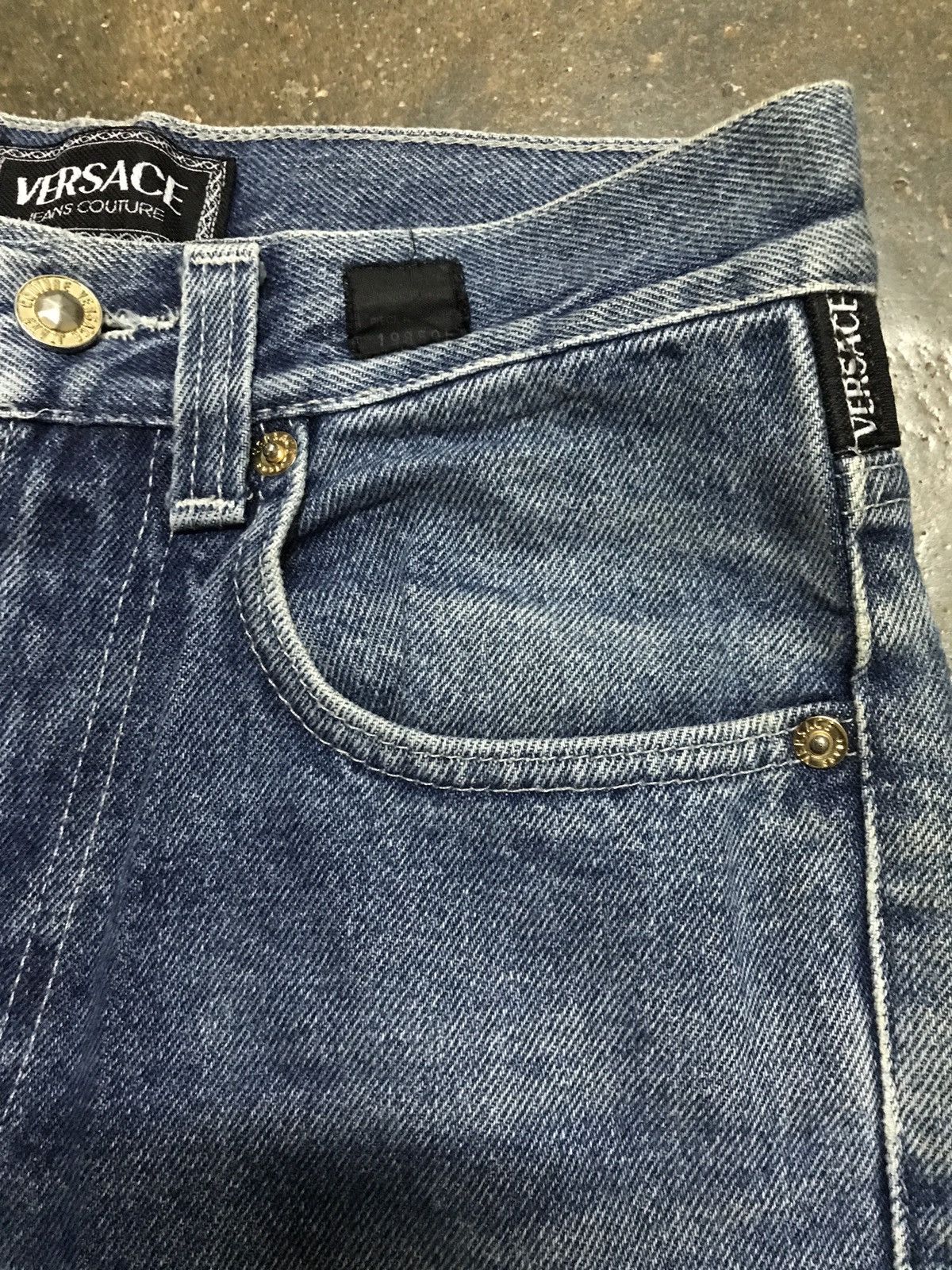 Versace Jeans Couture Versace jeans Couture distress design Size US 28 / EU 44 - 7 Thumbnail