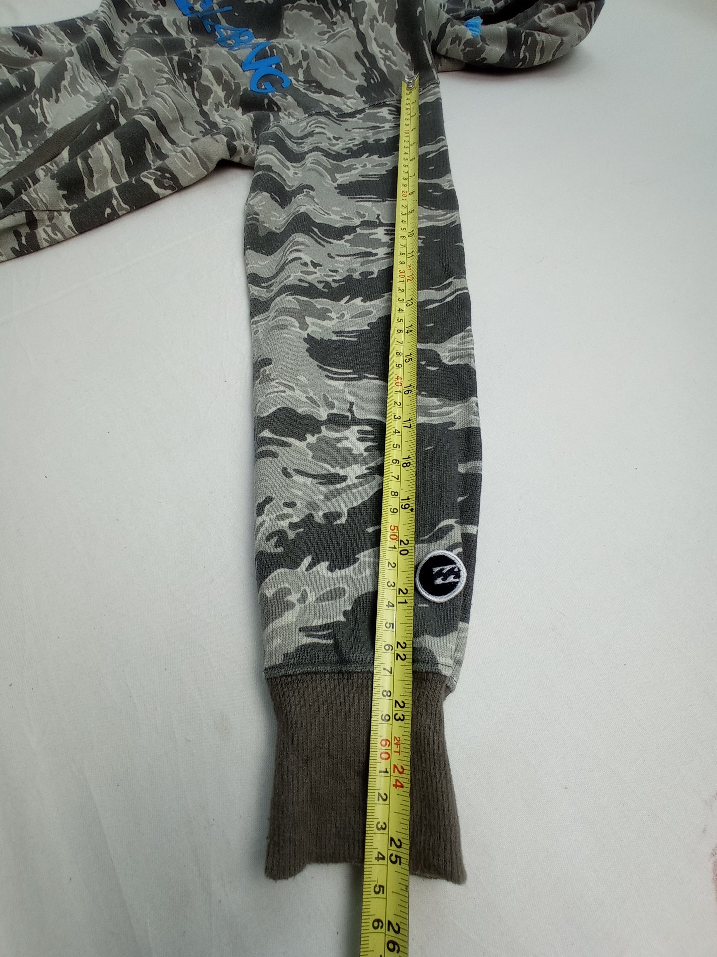 Billabong Vintage Billabong Camo Tiger Stripe Hoodie Size US M / EU 48-50 / 2 - 11 Thumbnail