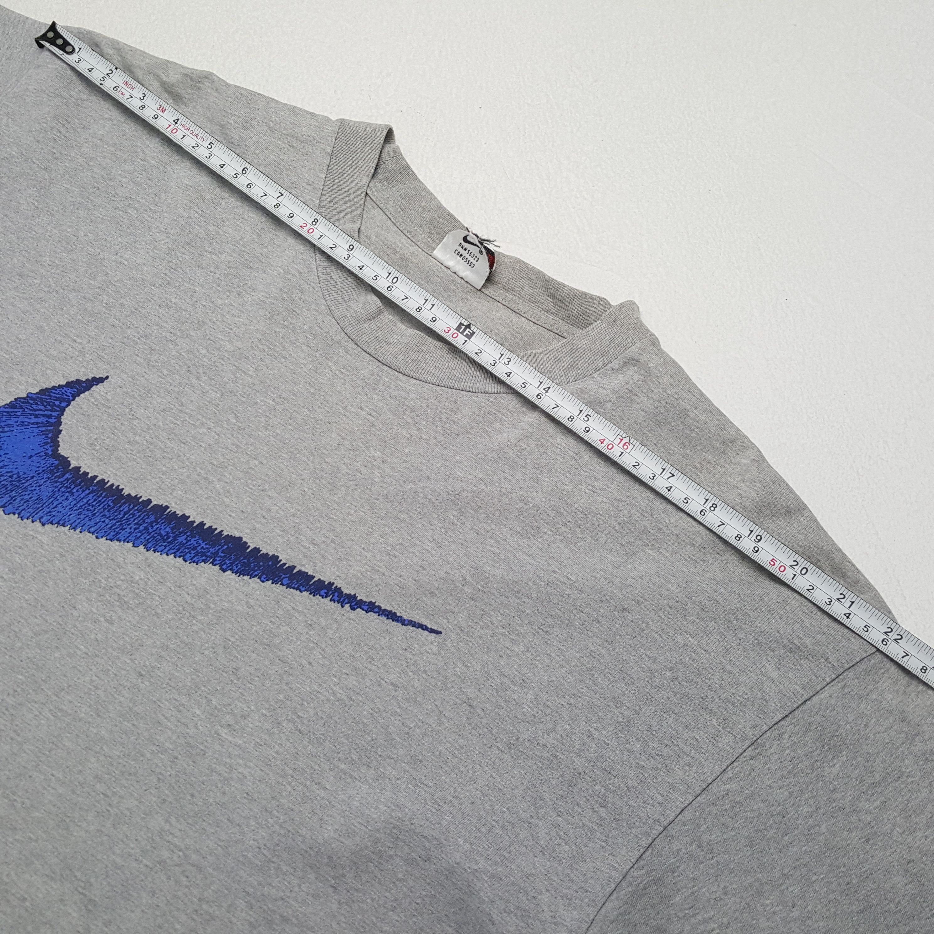 Nike NIKE Streetwear Style Center Logo Design Vintage Tshirt Size US L / EU 52-54 / 3 - 4 Thumbnail