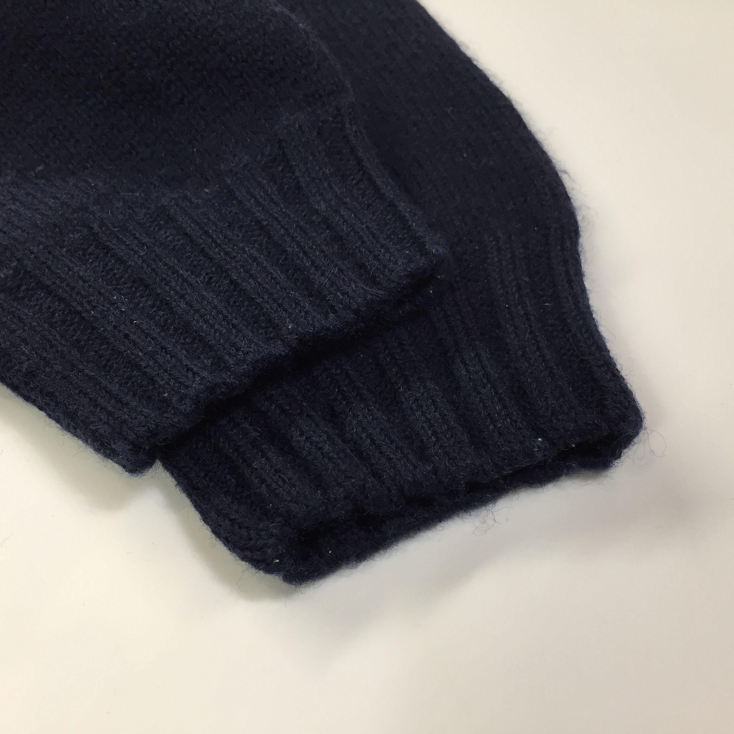 Gant × Japanese Brand × Vintage Gant Big Logo Vintage Wool Sweater Size US L / EU 52-54 / 3 - 8 Thumbnail