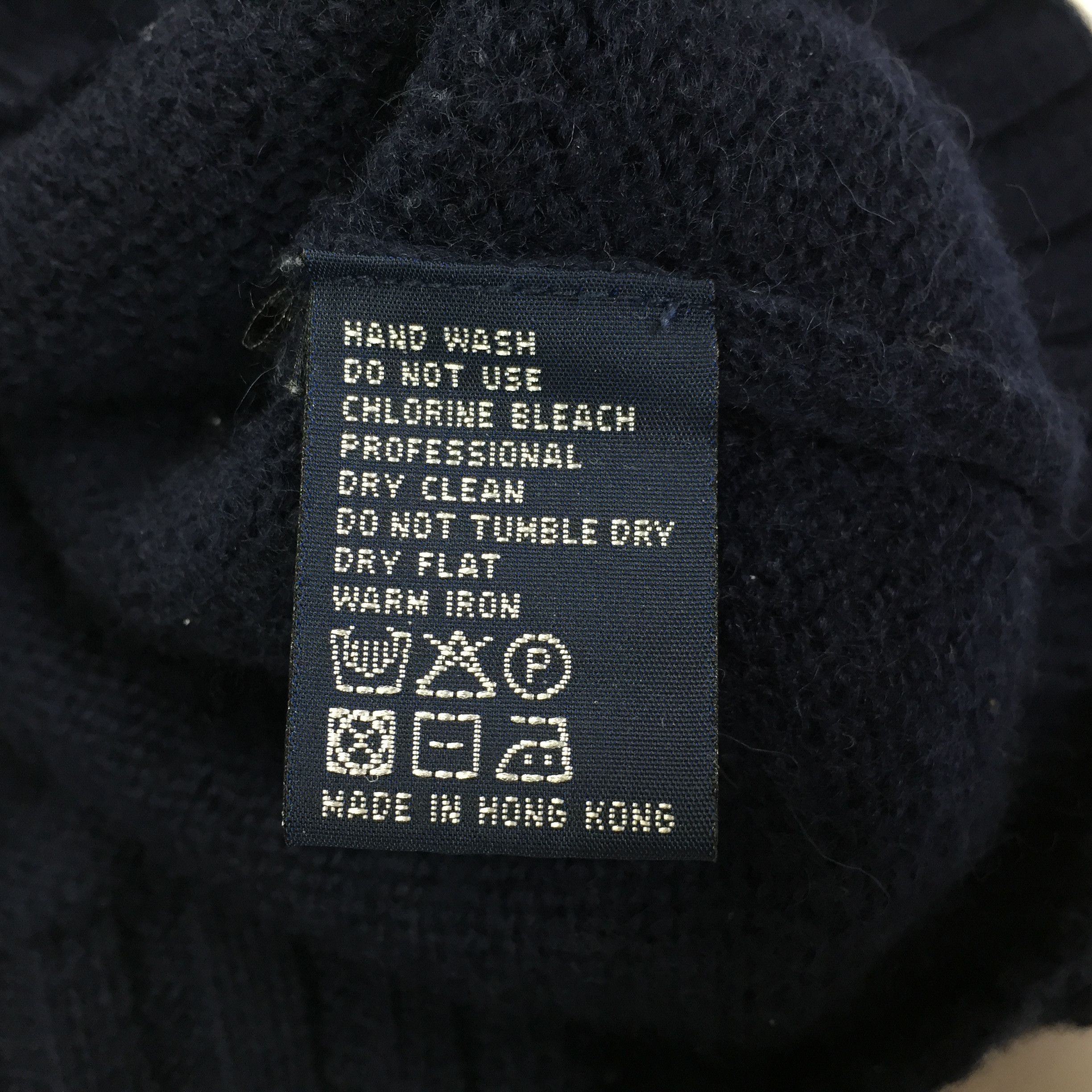 Gant × Japanese Brand × Vintage Gant Big Logo Vintage Wool Sweater Size US L / EU 52-54 / 3 - 7 Thumbnail
