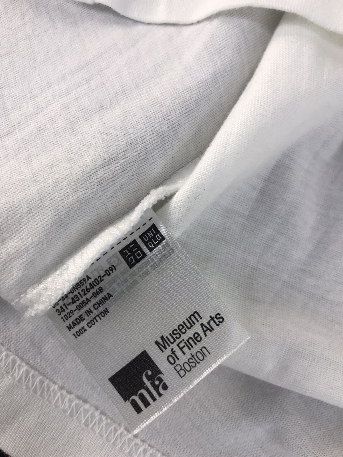 Uniqlo UT X Japanese Brand Singgle Pocket Back Side Art Tee Size US M / EU 48-50 / 2 - 6 Thumbnail