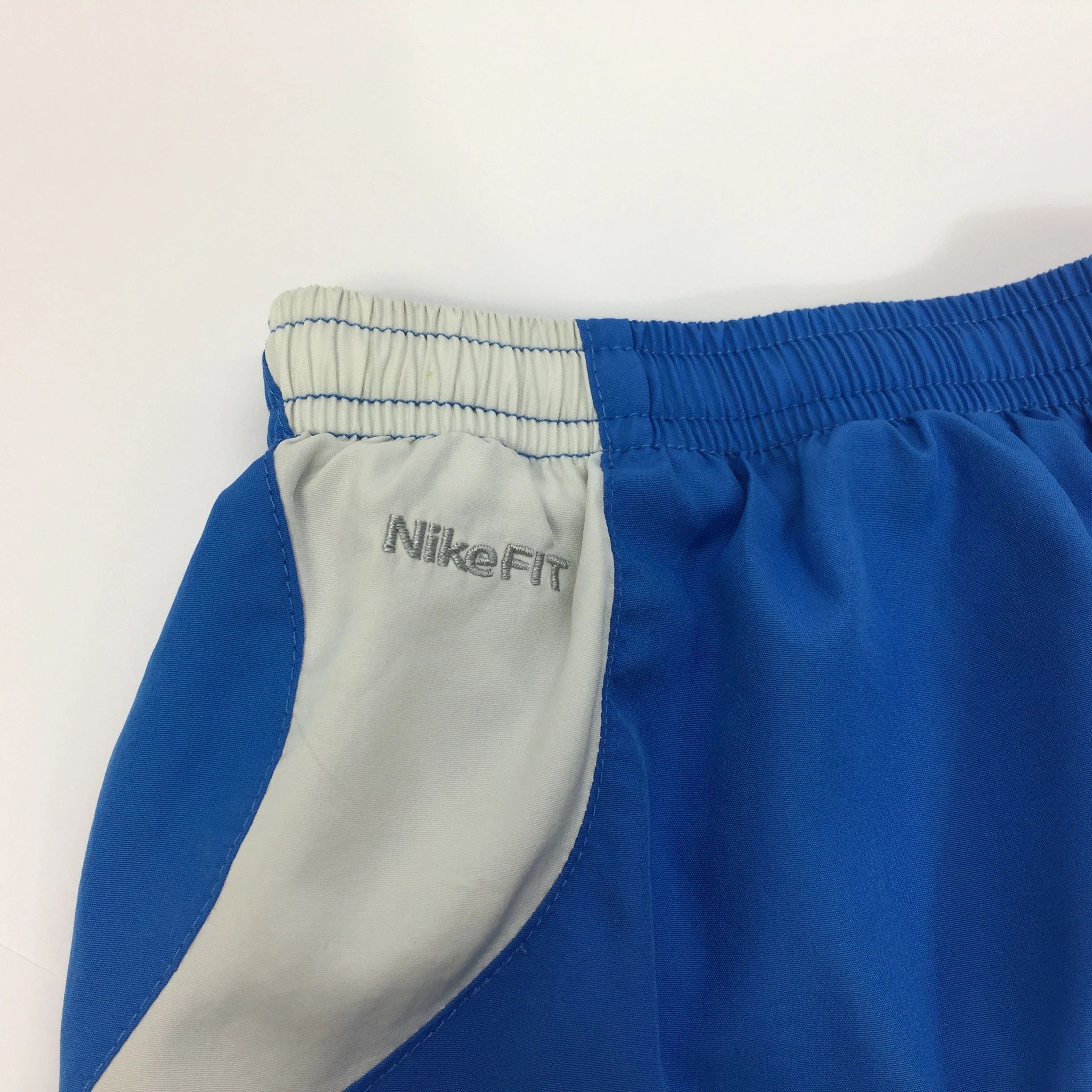 Nike Vintage Nike Running Nylon Shorts Size US 32 / EU 48 - 4 Thumbnail
