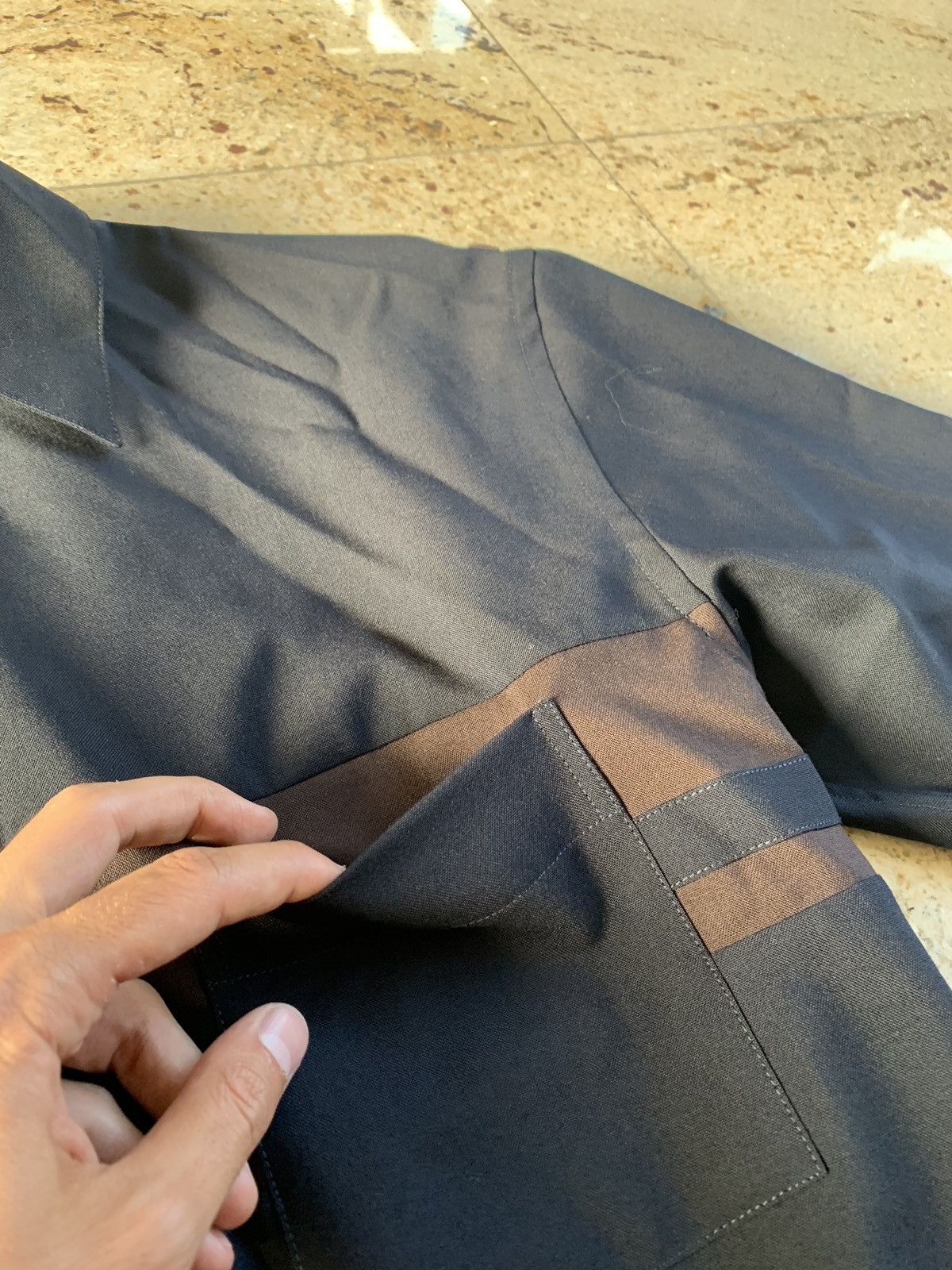 Marni Heavy Black Button Up Shirt With Brown Stripe Size US M / EU 48-50 / 2 - 9 Thumbnail
