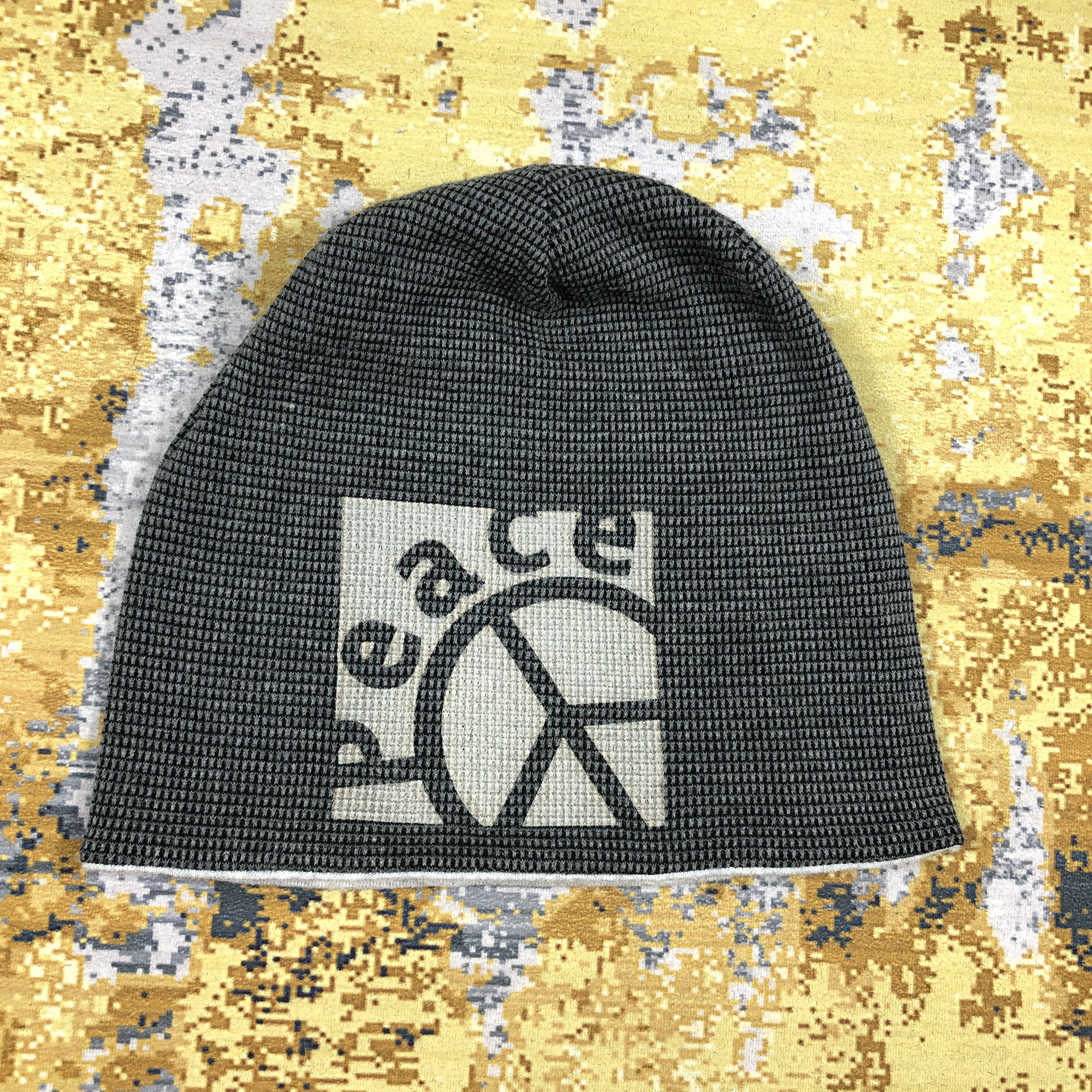 Vintage Vintage Peace Big logo Cuffless Beanie Hat B2145 Size ONE SIZE - 4 Thumbnail