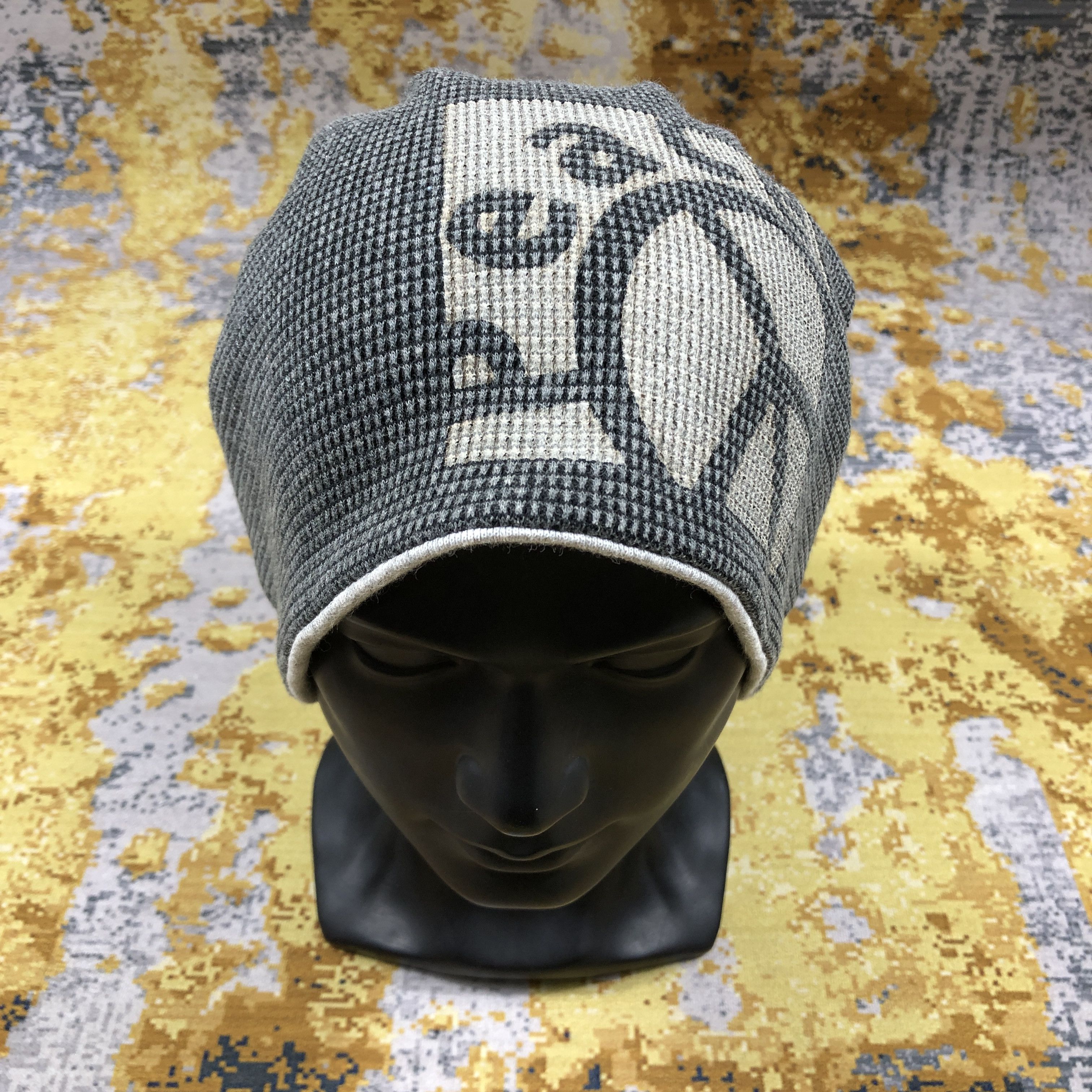 Vintage Vintage Peace Big logo Cuffless Beanie Hat B2145 Size ONE SIZE - 1 Thumbnail