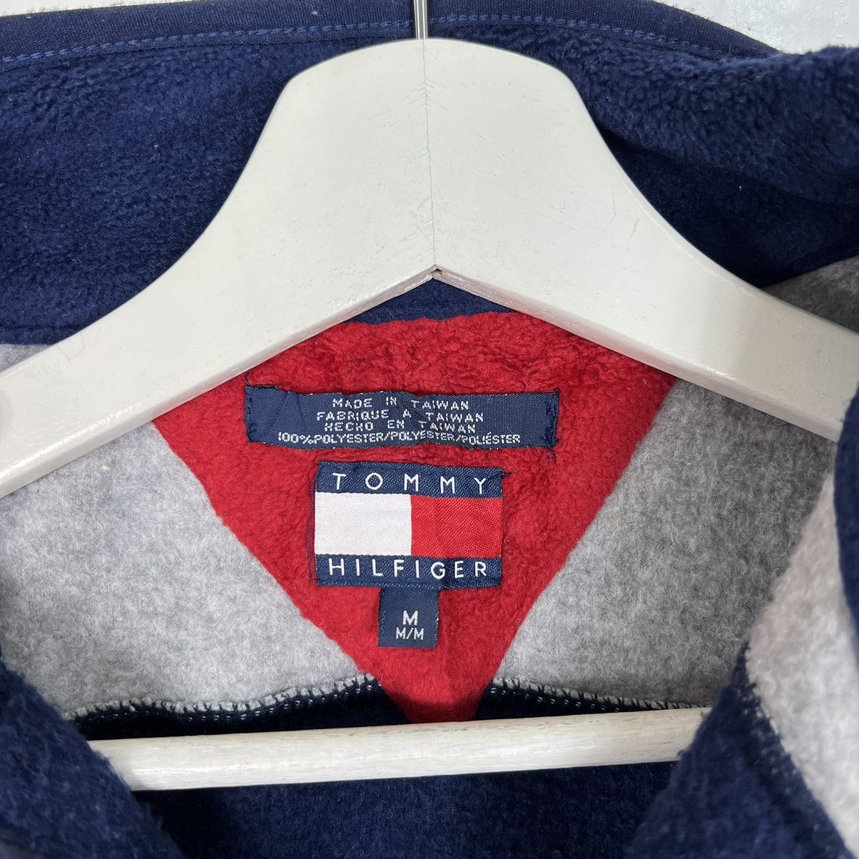Tommy Hilfiger 🔥 VINTAGE 90s TOMMY HILFIGER FLEECE PRISONER STYLE Size US M / EU 48-50 / 2 - 10 Thumbnail