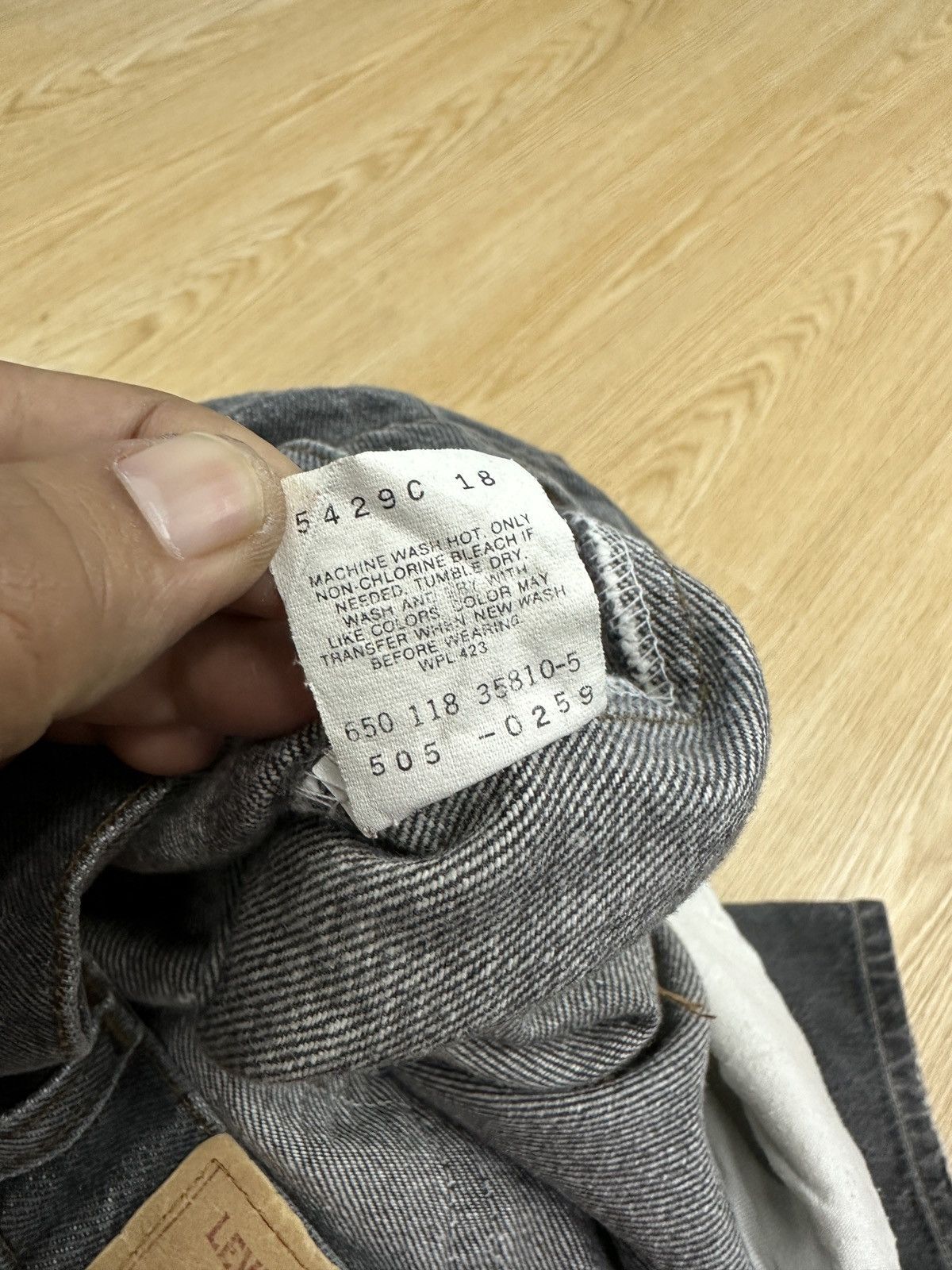 Vintage Levis 505 USA 1998 Grey Denim J502