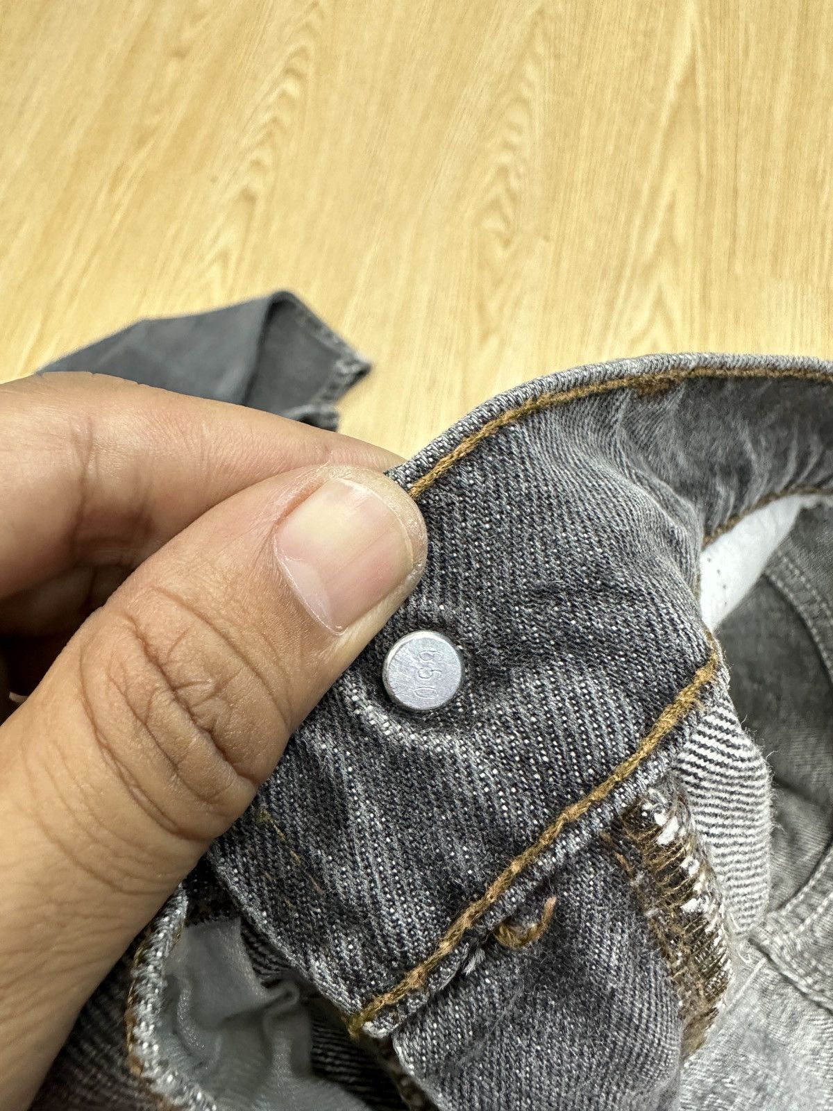 Vintage Levis 505 USA 1998 Grey Denim J502
