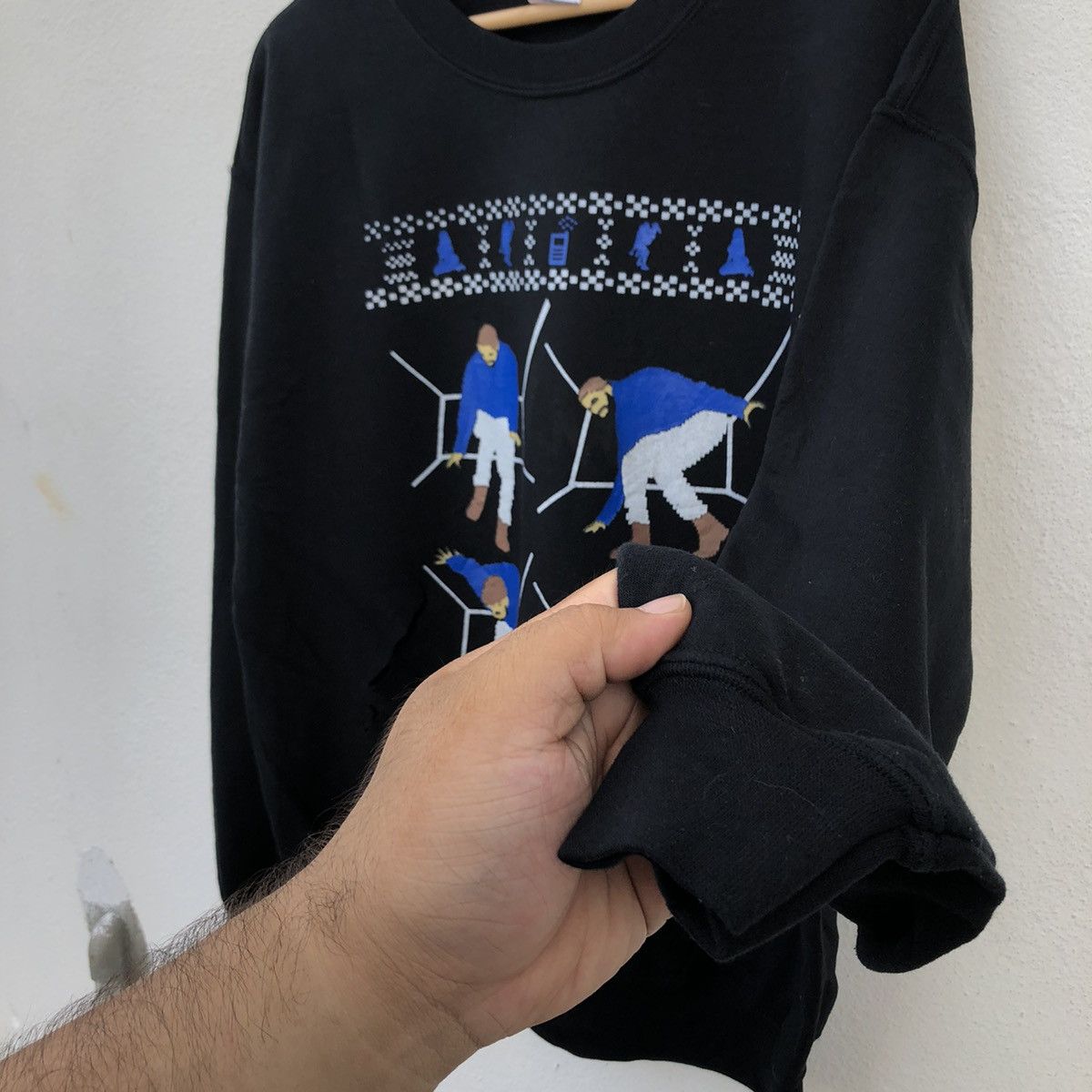 Japanese Brand VINTAGE DISTRESSED SWEATSHIRT BIG LOGO DRAKE DESIGN Size US M / EU 48-50 / 2 - 10 Thumbnail