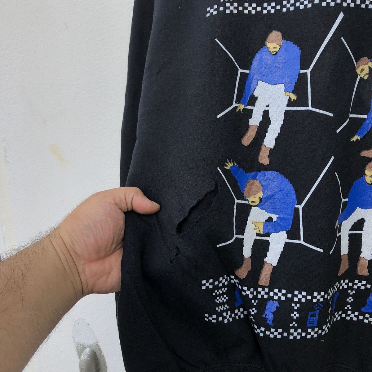 Japanese Brand VINTAGE DISTRESSED SWEATSHIRT BIG LOGO DRAKE DESIGN Size US M / EU 48-50 / 2 - 6 Thumbnail