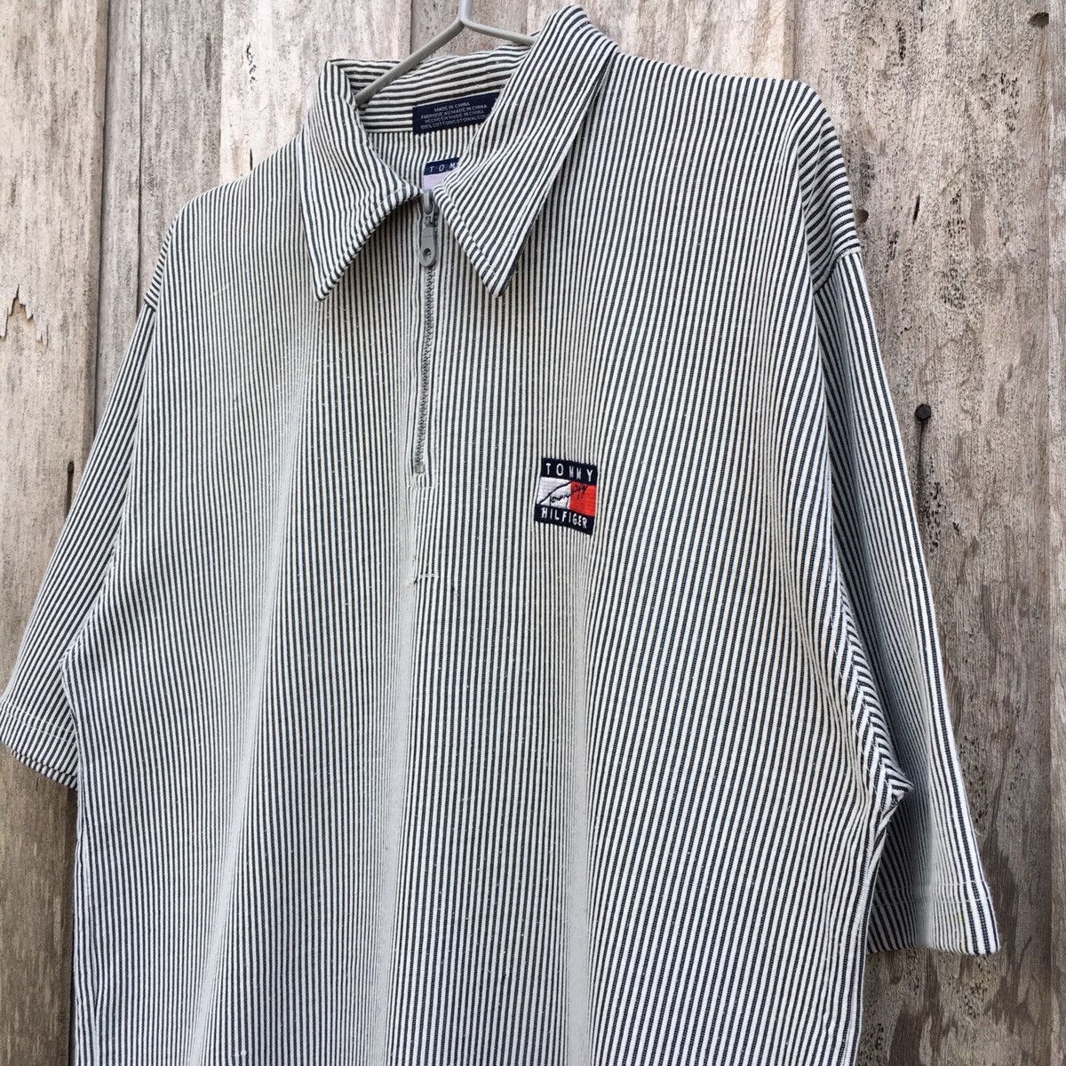Tommy Hilfiger Vintage Tommy Hilfiger Half Zip Short Sleeve Shirt Size US L / EU 52-54 / 3 - 3 Thumbnail