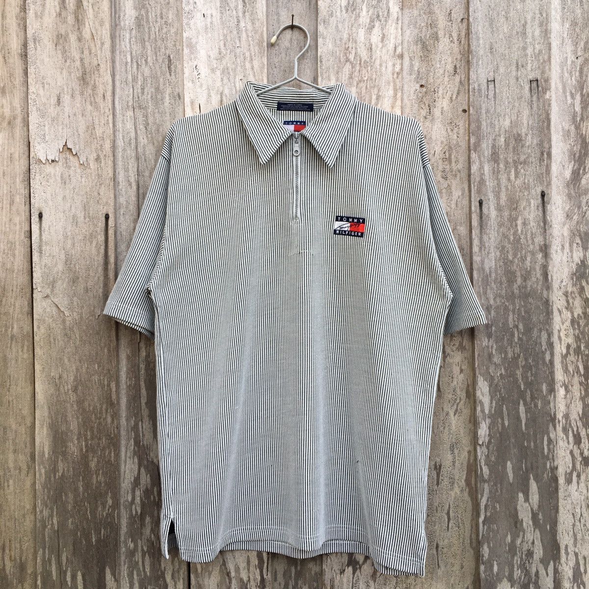 Tommy Hilfiger Vintage Tommy Hilfiger Half Zip Short Sleeve Shirt Size US L / EU 52-54 / 3 - 1 Thumbnail