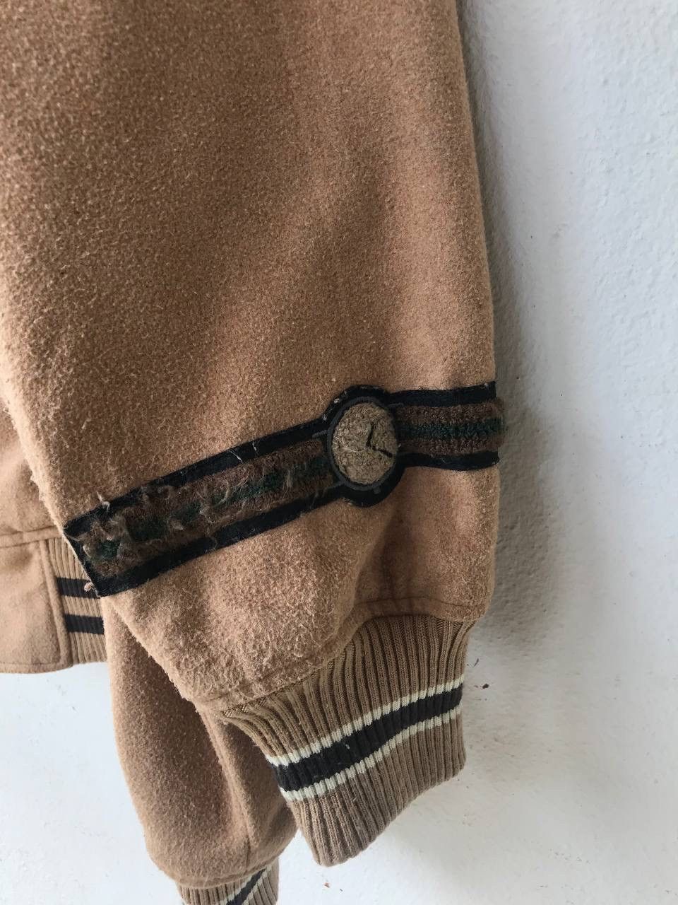 Japanese Brand COFFEE LOVERS UNIQUE HEM TAIL WIDE LOOSE VARSITY JACKET Size US L / EU 52-54 / 3 - 6 Thumbnail