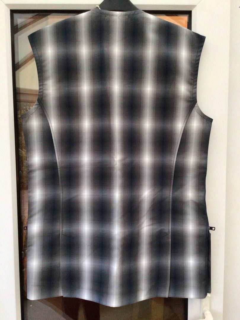 DELADA Transformable sleeveless check vest Size US L / EU 52-54 / 3 - 2 Thumbnail