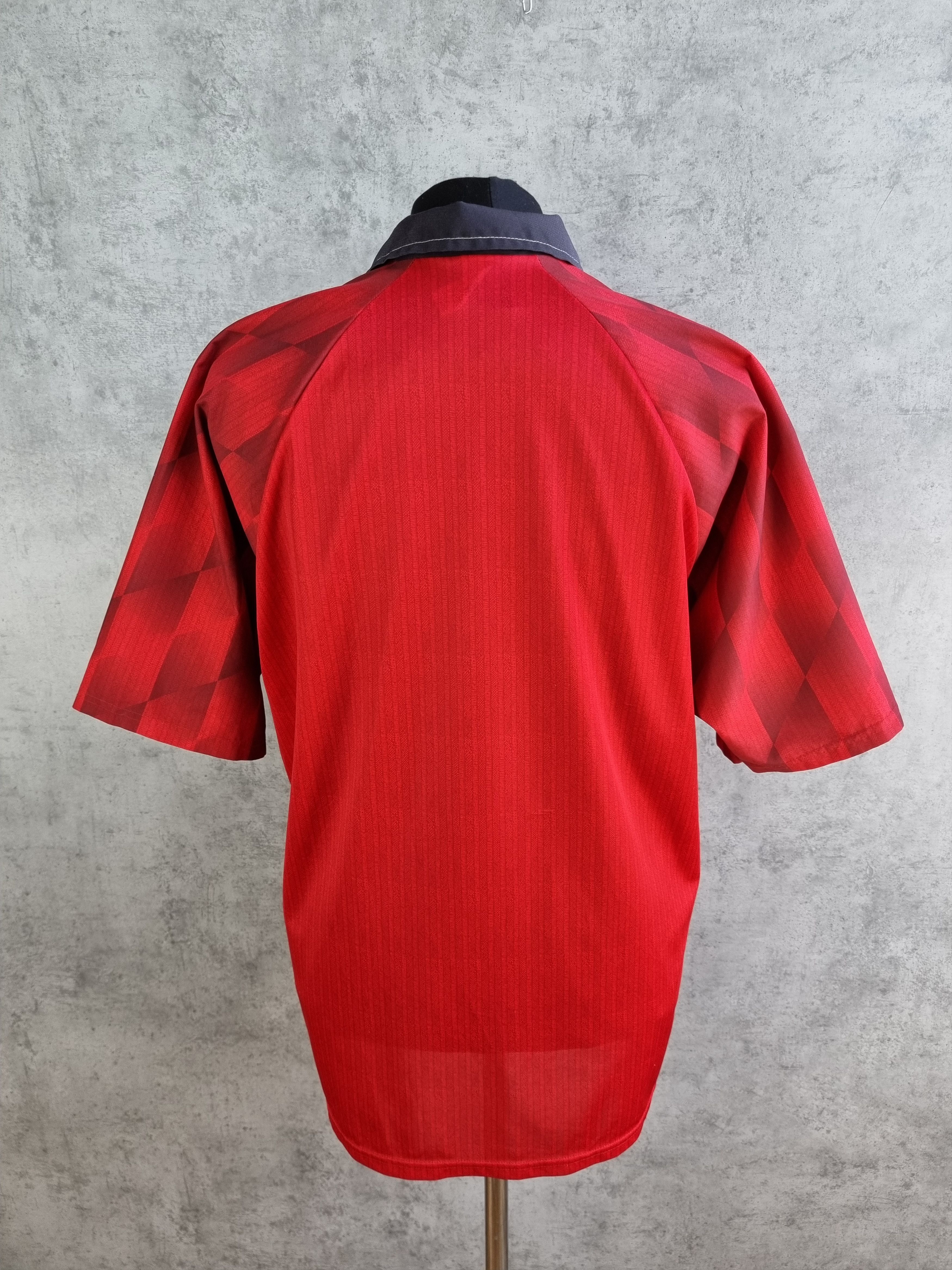 Umbro 90s Rare Manchester United Jersey Vintage UMBRO Size US L / EU 52-54 / 3 - 6 Thumbnail
