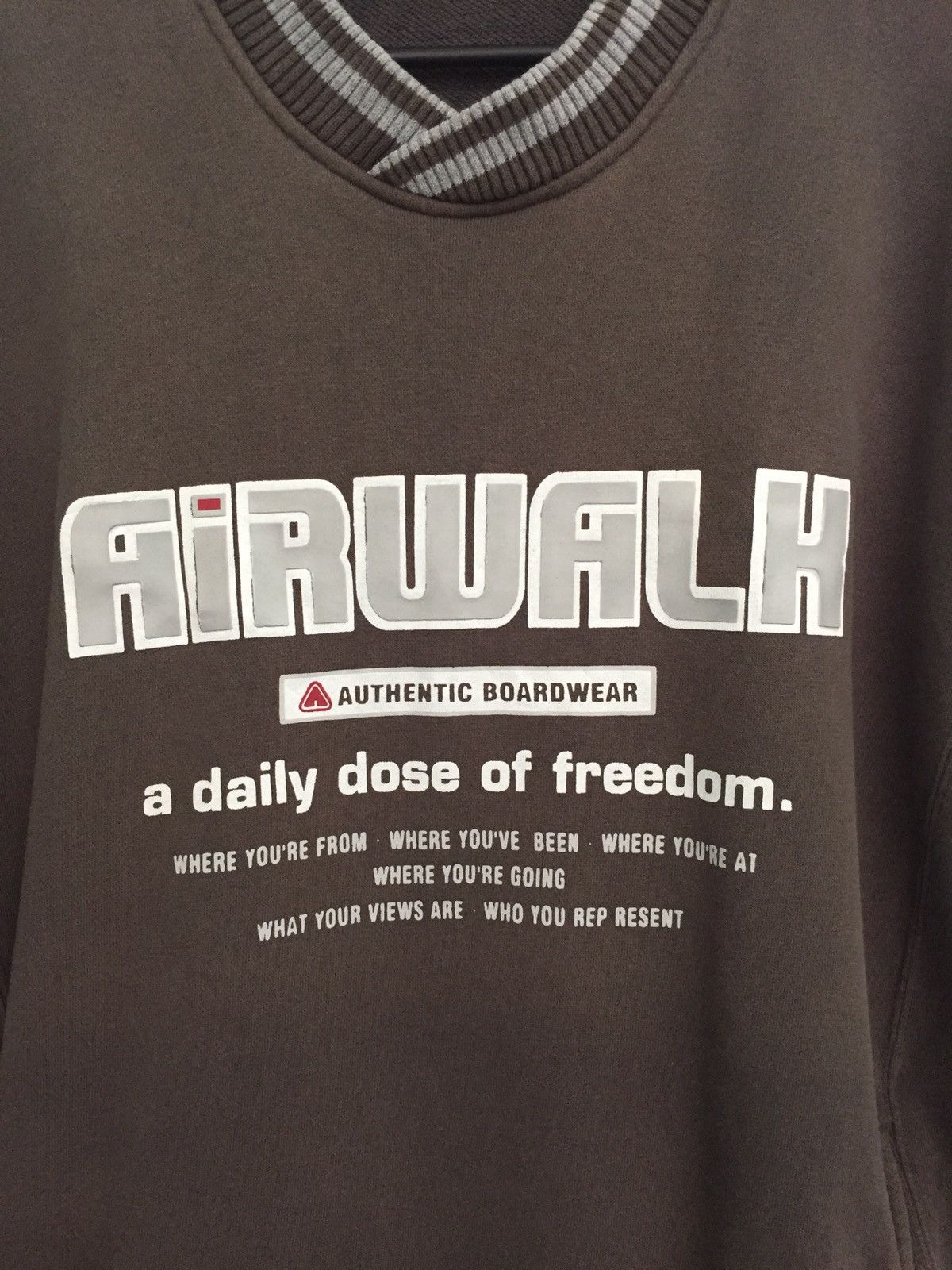 Airwalk Faded Airwalk Big Logo Sweatshirt Size US M / EU 48-50 / 2 - 6 Thumbnail