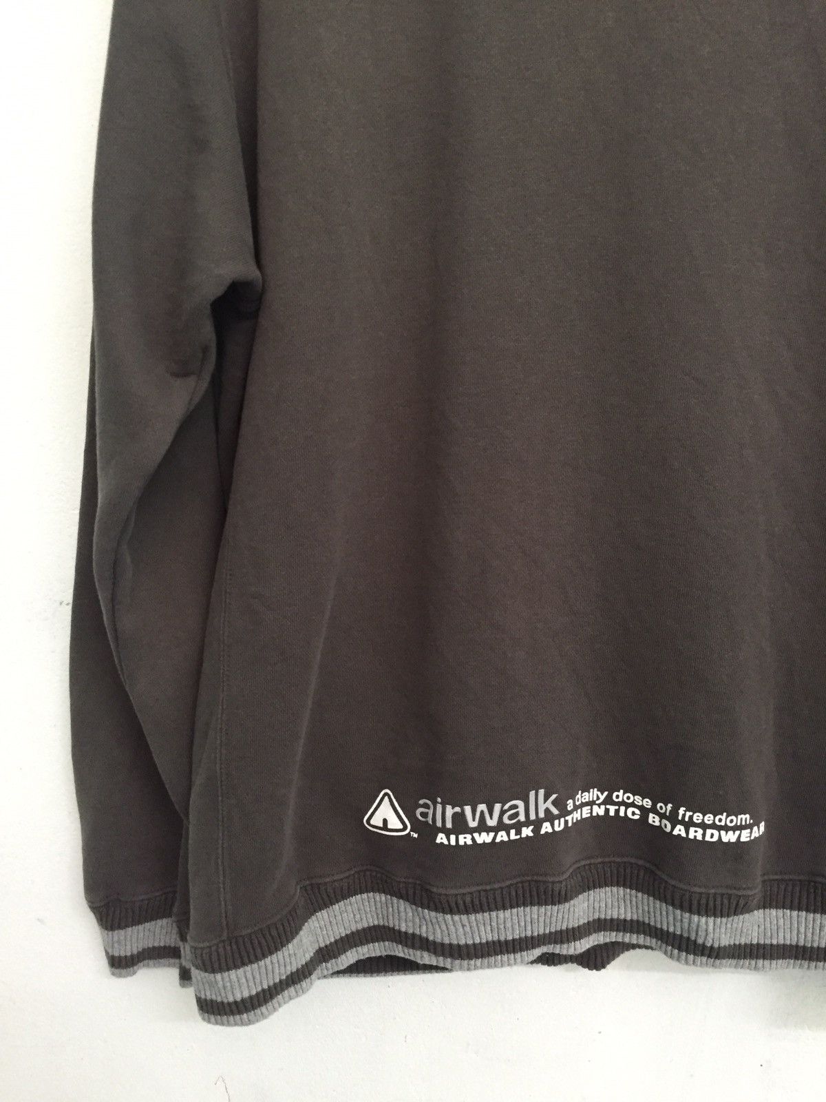 Airwalk Faded Airwalk Big Logo Sweatshirt Size US M / EU 48-50 / 2 - 10 Thumbnail
