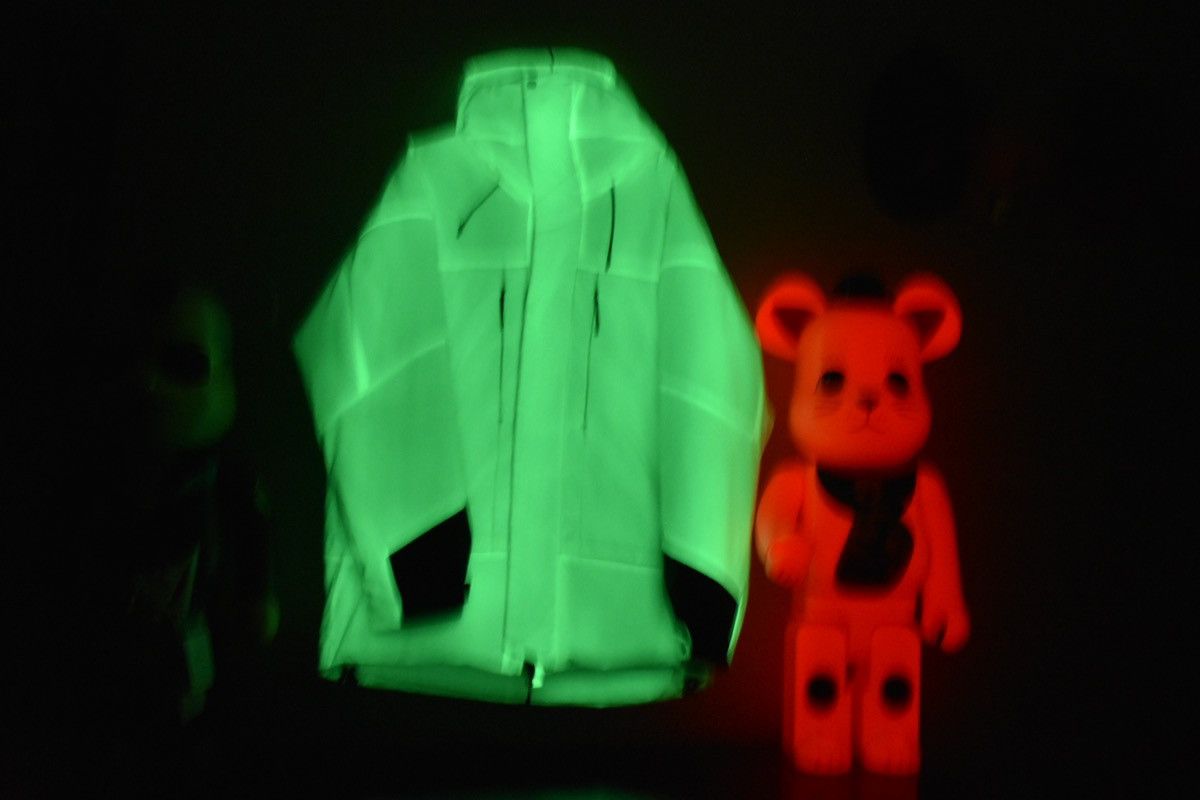 Vollebak Vollebak Glow in the Dark Down Jacket Size US L / EU 52-54 / 3 - 1 Thumbnail