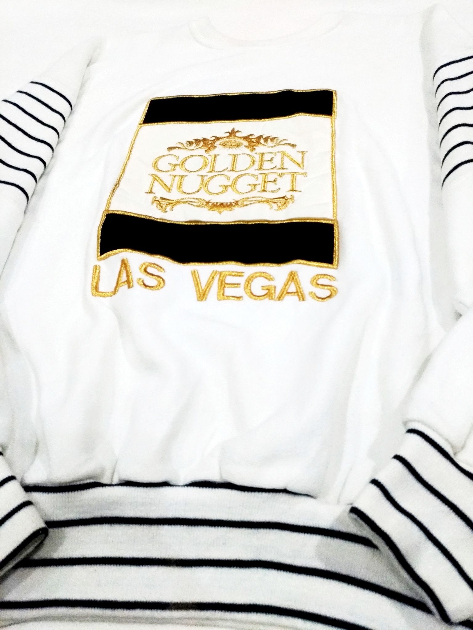 Vintage RARE! VTG GOLDEN NUGGET LAS VEGAS EMBROIDERED SWEATSHIRT Size US L / EU 52-54 / 3 - 5 Thumbnail