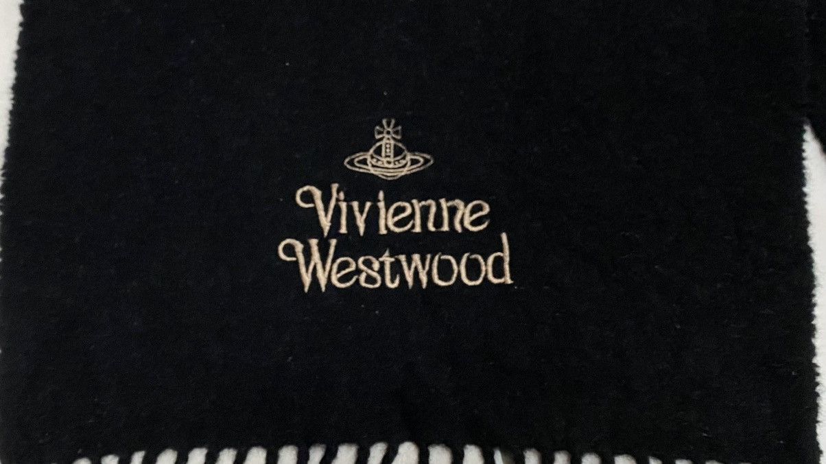 Vivienne Westwood Vintage Vivienne Westwood Wool Scarf Muffler Size ONE SIZE - 2 Thumbnail