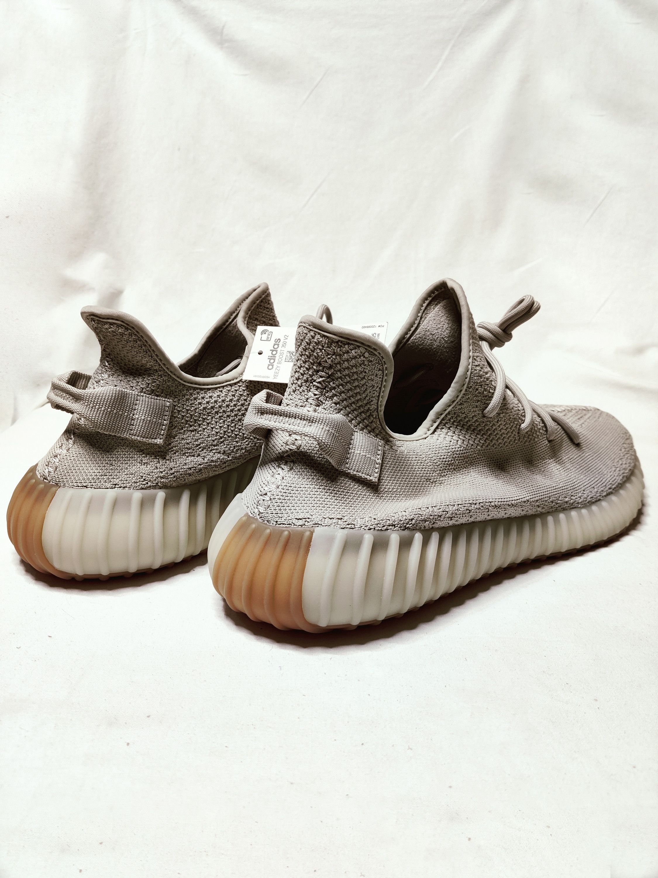 Adidas × Kanye West Size US17 / EU 52,5 Adidas Yeezy Boost 350 V2 sesame Size US 15 / EU 48 - 3 Thumbnail