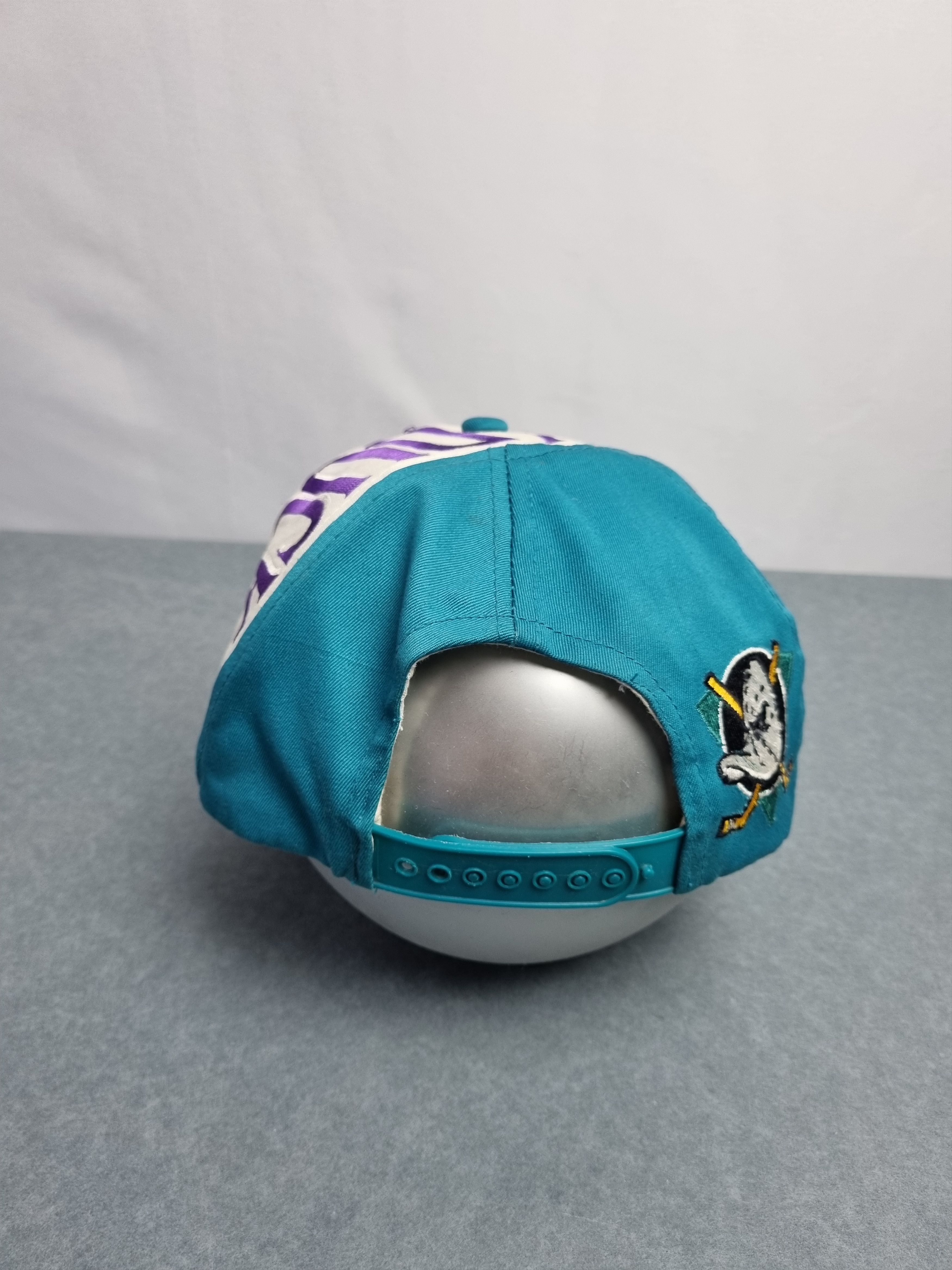 NHL × Sports Specialties Very rare 90s Mighty Ducks NHL Vintage Cap Size ONE SIZE - 7 Thumbnail