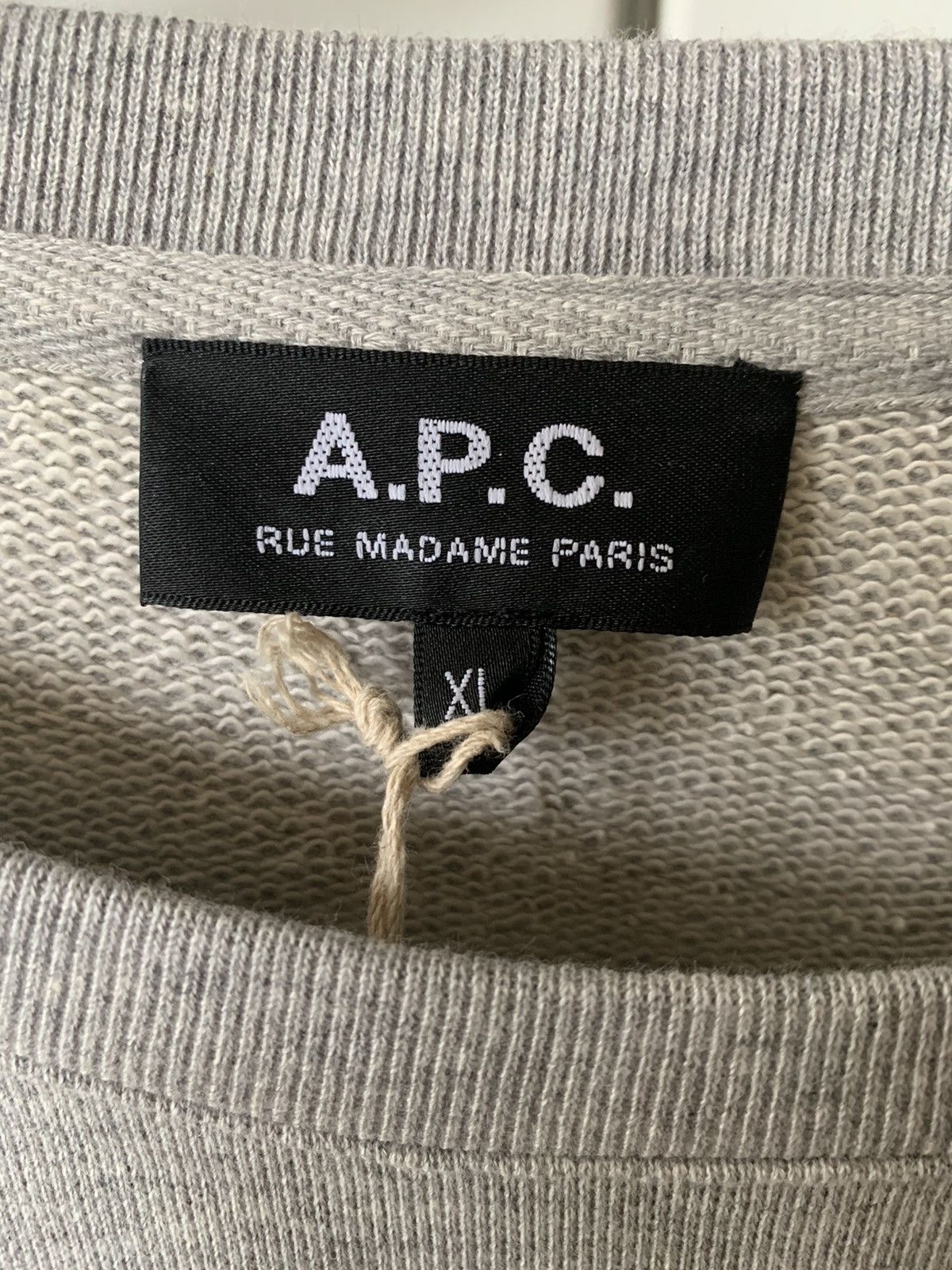 A.P.C. A.P.C. EMBROIDERED SWEATSHIRT Size US XL / EU 56 / 4 - 4 Thumbnail