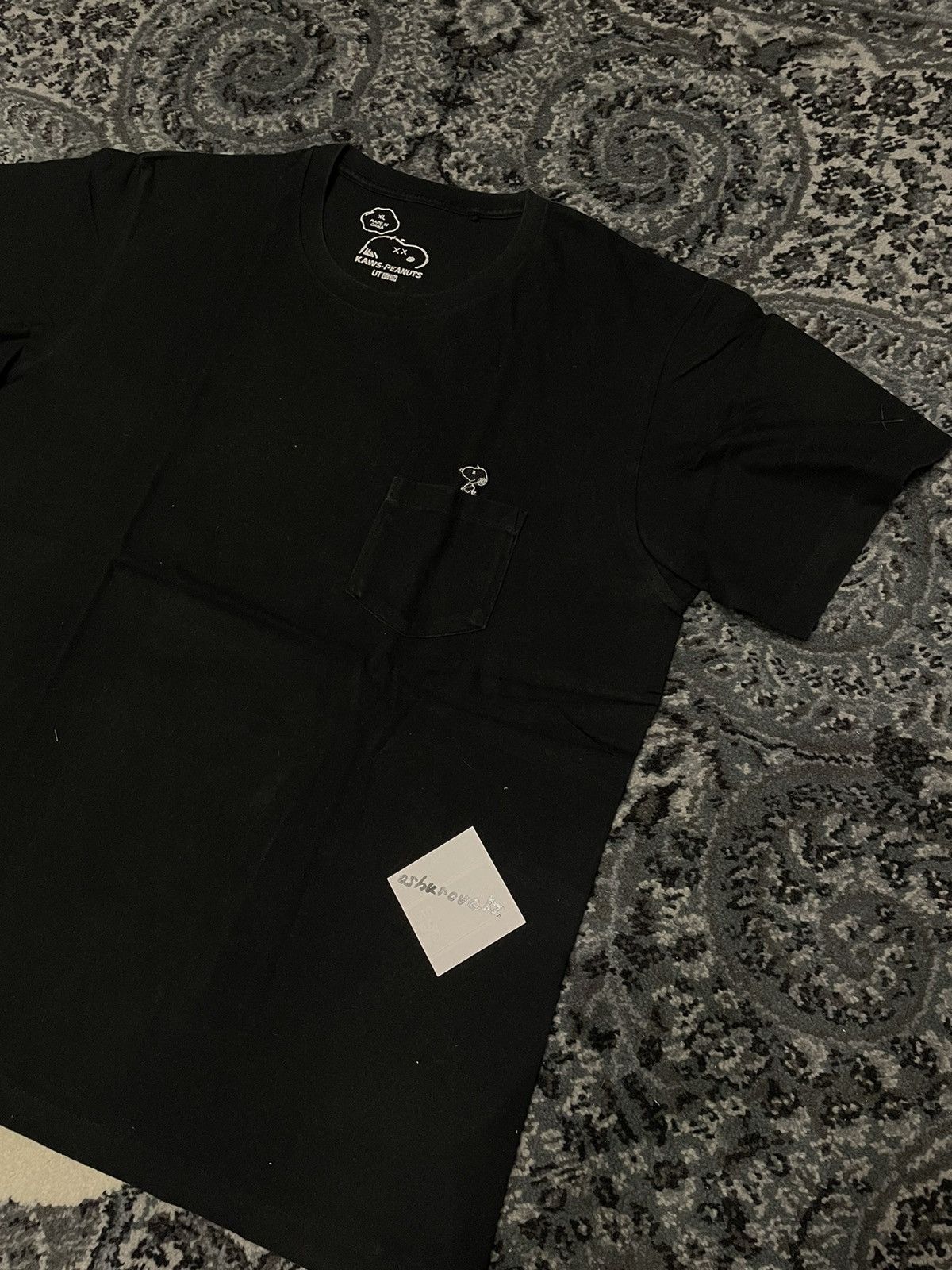 Kaws × Peanuts × Uniqlo Kaws x Uniqlo x Peanuts Tee Black Pocet Size US XL / EU 56 / 4 - 4 Thumbnail