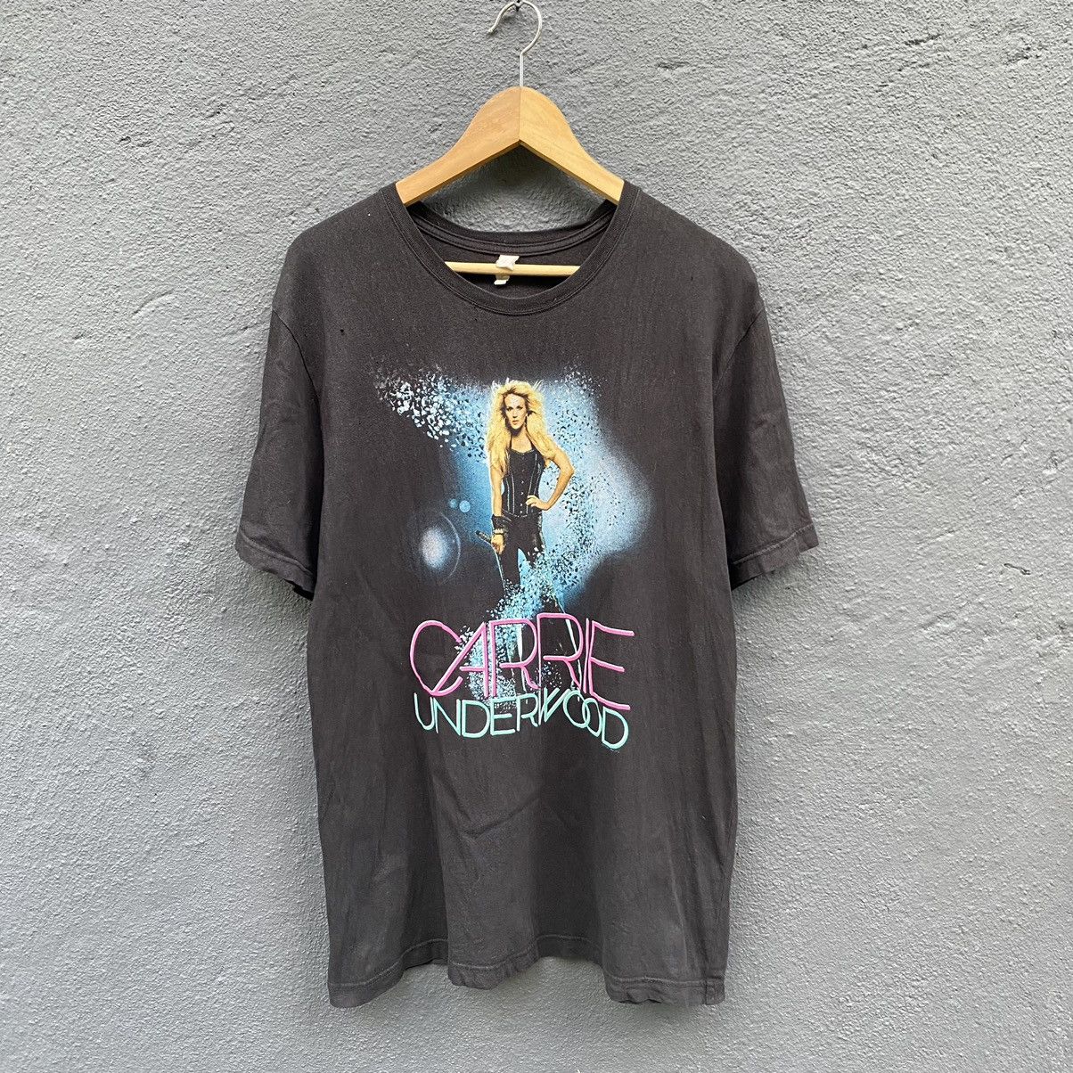 Band Tees Thrashed Faded Vintage Carrie Underwood ERD GRUNGE T-SHIRT Size US L / EU 52-54 / 3 - 1 Thumbnail