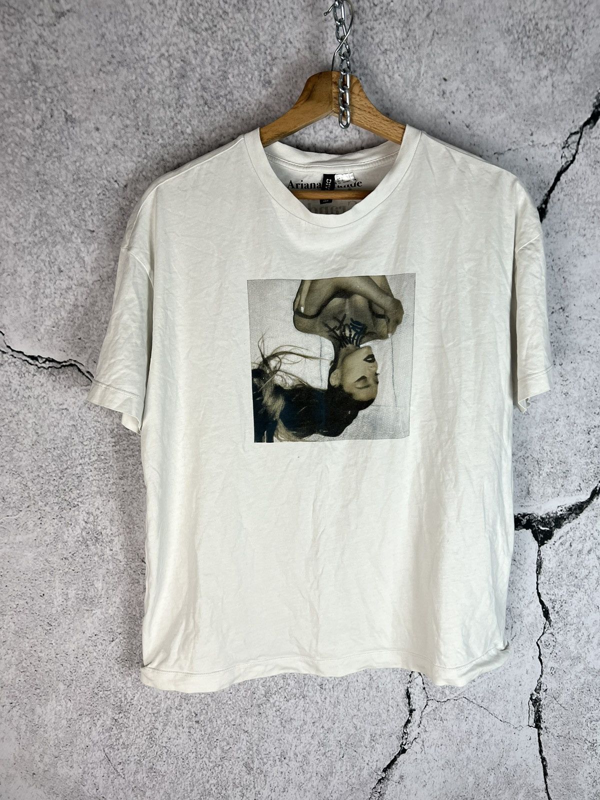 Vintage Ariana Grande Tour Tees Size US S / EU 44-46 / 1 - 1 Thumbnail