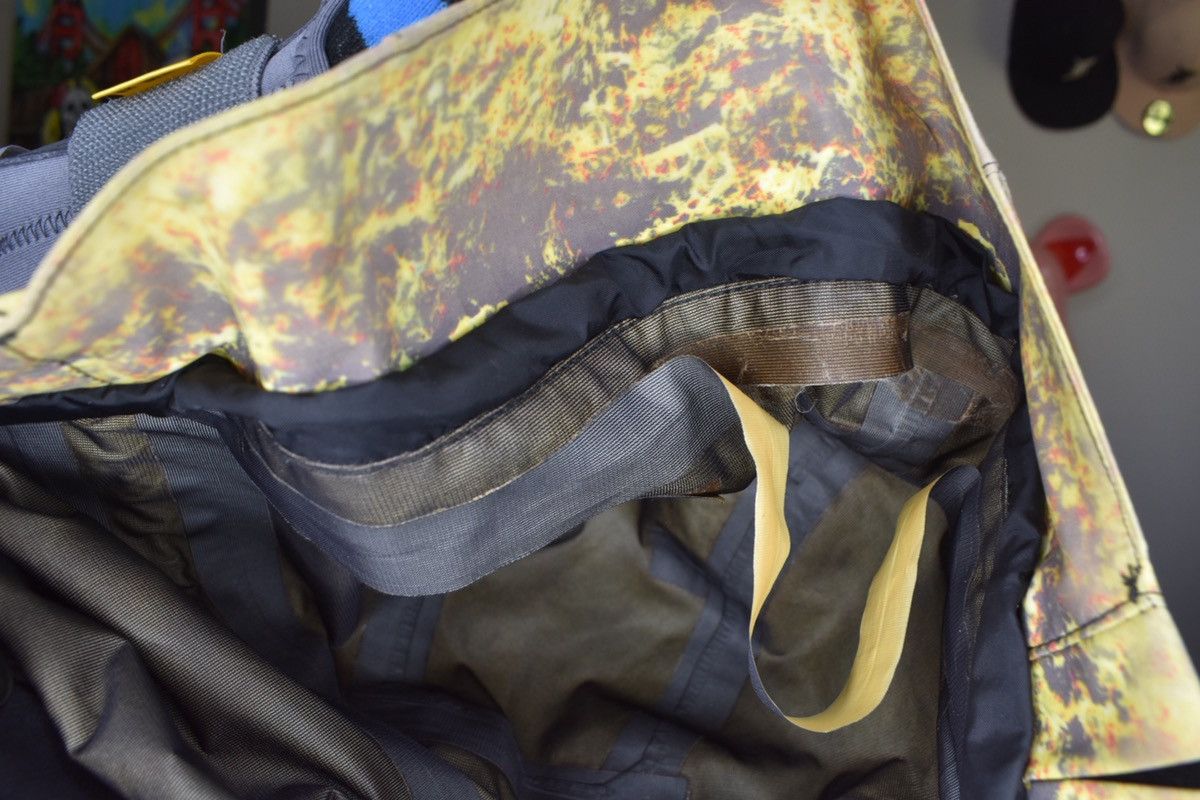 Burton × Goretex × Nitraid Burton AK x Nitraid flower Jacket Size US L / EU 52-54 / 3 - 8 Thumbnail