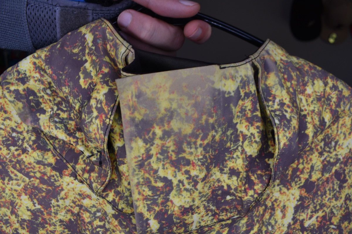 Burton × Goretex × Nitraid Burton AK x Nitraid flower Jacket Size US L / EU 52-54 / 3 - 7 Thumbnail