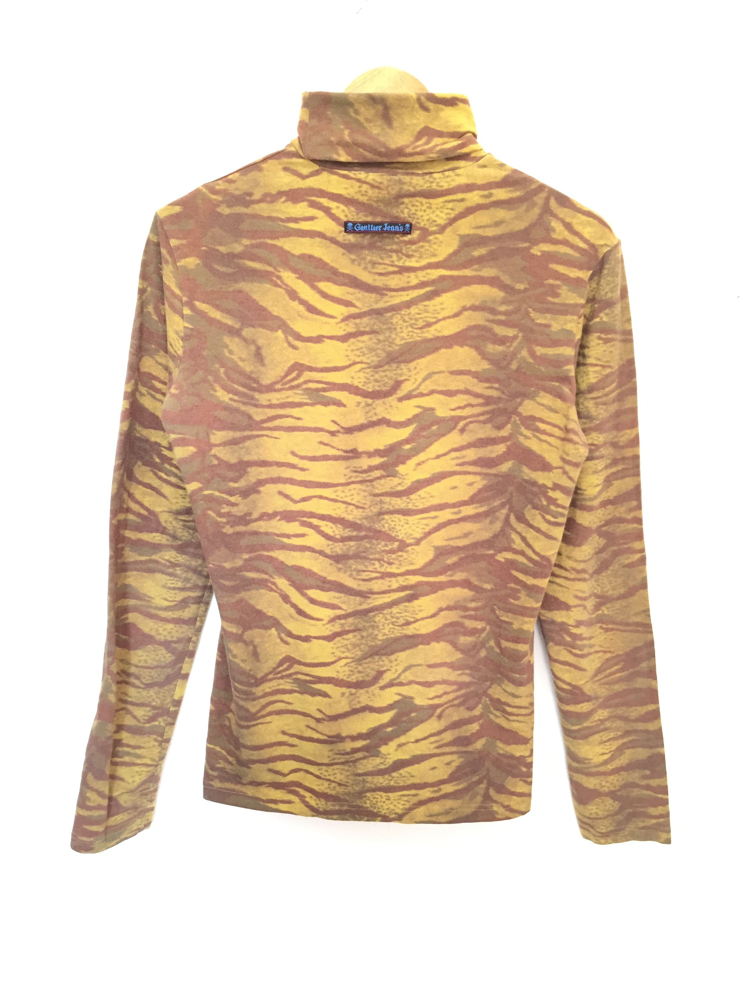 Jean Paul Gaultier 90's JPG Tiger stripe turtle neck | Grailed
