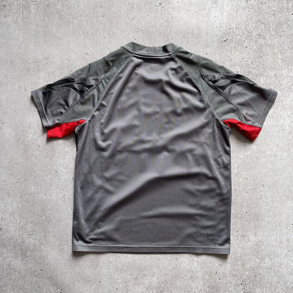 Under Armour WRU Admiral wales team jersey rugby shirt gray under armour Size US S / EU 44-46 / 1 - 7 Thumbnail