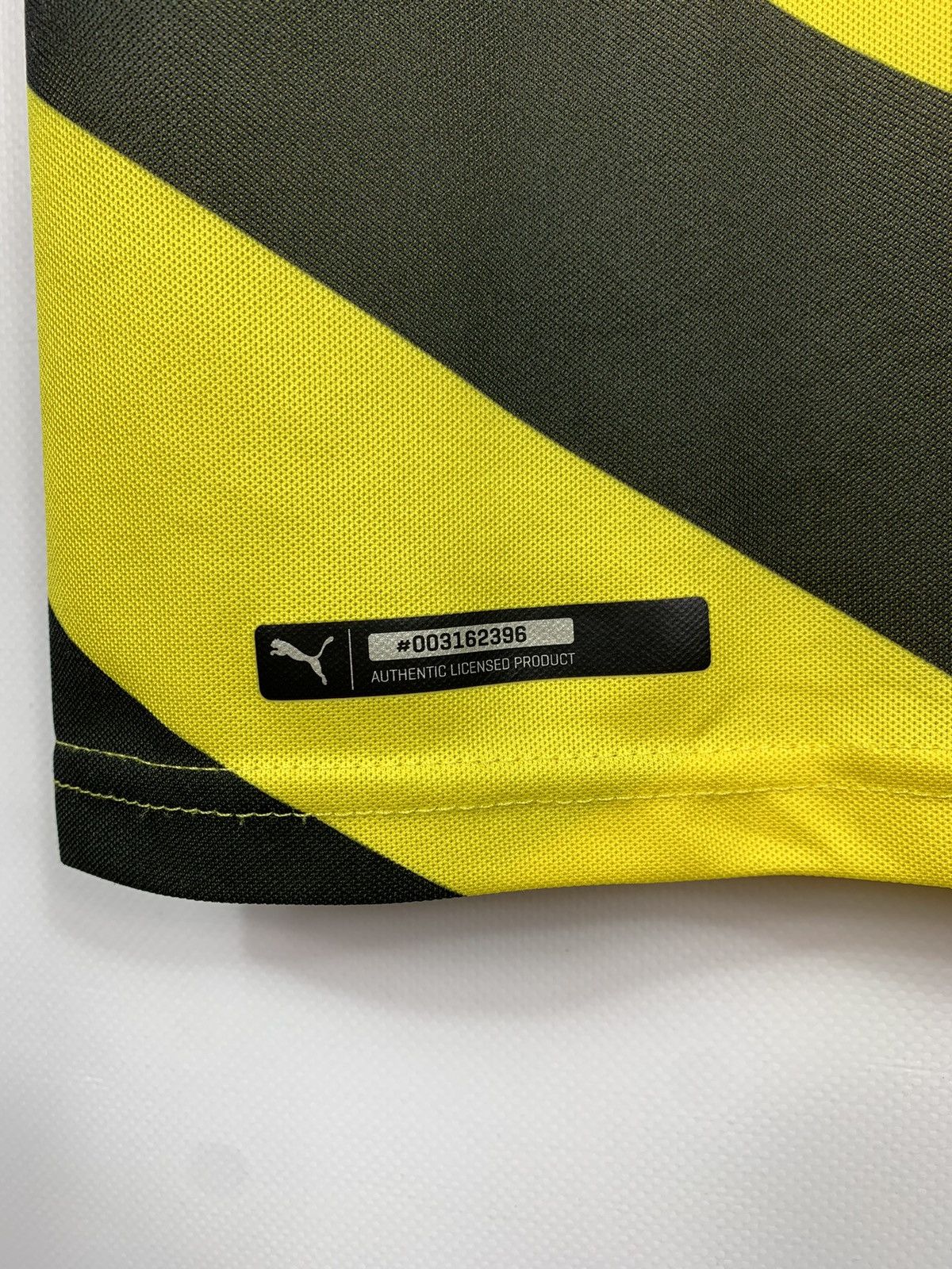 Puma BORUSSIA DORTMUND 2014/2015 HOME JERSEY SOOCER PUMA T-SHIRT Size US M / EU 48-50 / 2 - 7 Thumbnail
