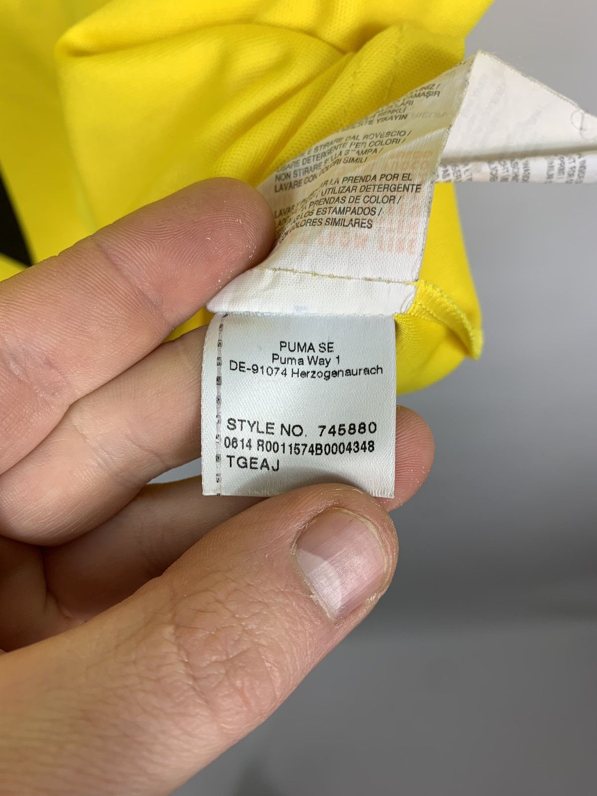 Puma BORUSSIA DORTMUND 2014/2015 HOME JERSEY SOOCER PUMA T-SHIRT Size US M / EU 48-50 / 2 - 17 Thumbnail