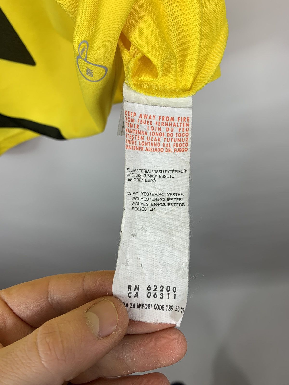 Puma BORUSSIA DORTMUND 2014/2015 HOME JERSEY SOOCER PUMA T-SHIRT Size US M / EU 48-50 / 2 - 16 Thumbnail