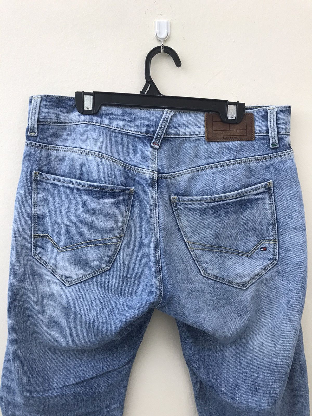 Tommy Hilfiger Tommy Hilfiger Slim Fit Hudson Jeans Size US 30 / EU 46 - 14 Thumbnail