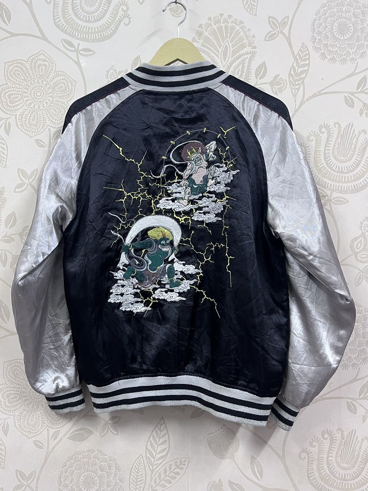 Japanese Brand × Vintage Vintage Satin Sukajan Japan God Embroidery Jacket Size US M / EU 48-50 / 2 - 19 Thumbnail