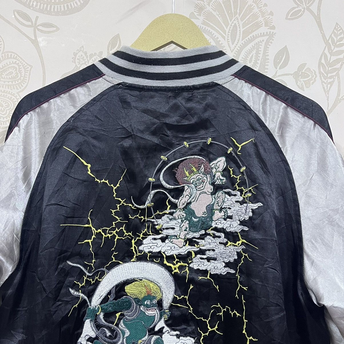 Japanese Brand × Vintage Vintage Satin Sukajan Japan God Embroidery Jacket Size US M / EU 48-50 / 2 - 18 Thumbnail