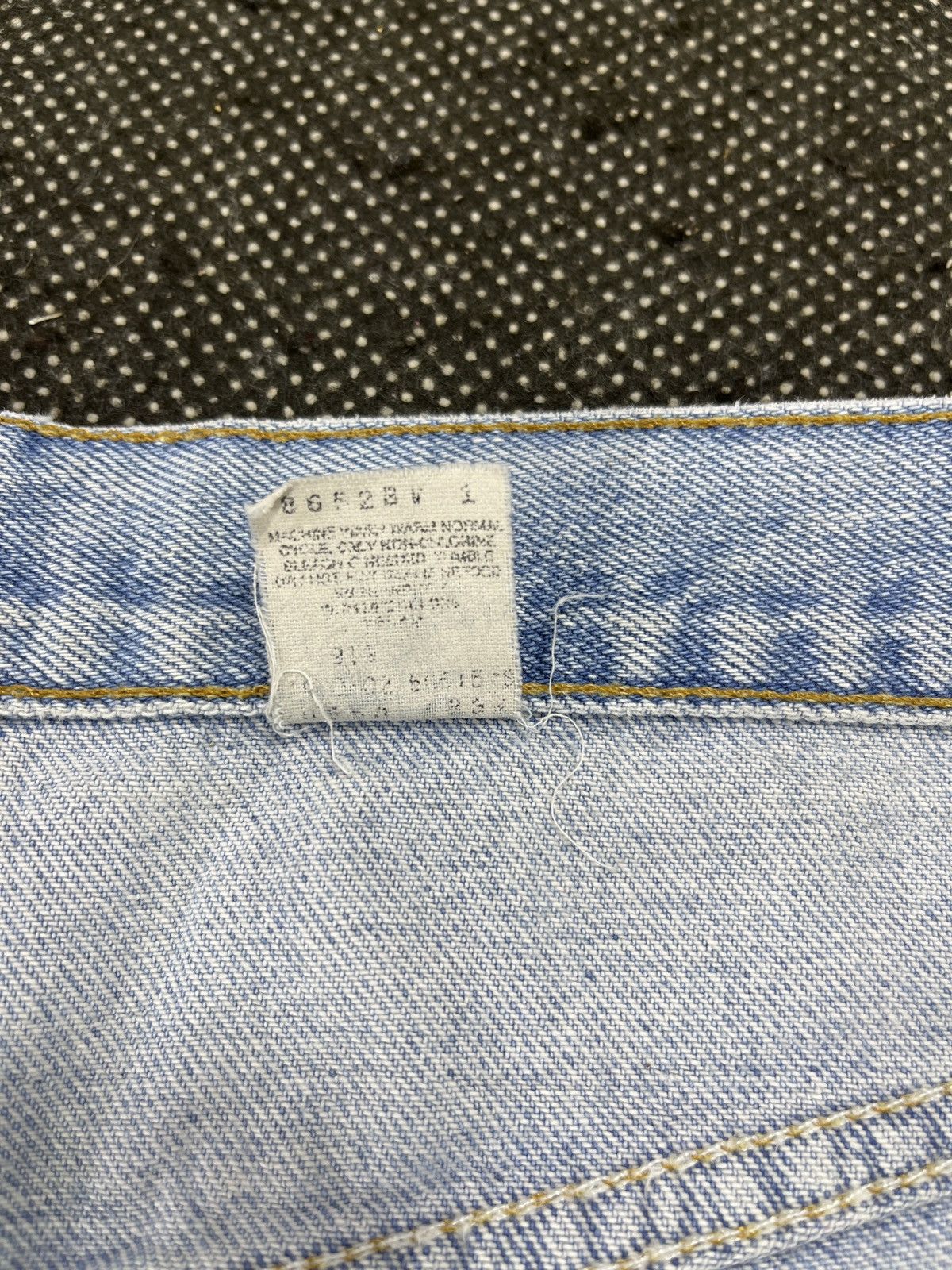 Levi's × Vintage 90s Vintage Levis 550 Light Wash Ripped Jeans - J439 Size US 36 / EU 52 - 9 Thumbnail
