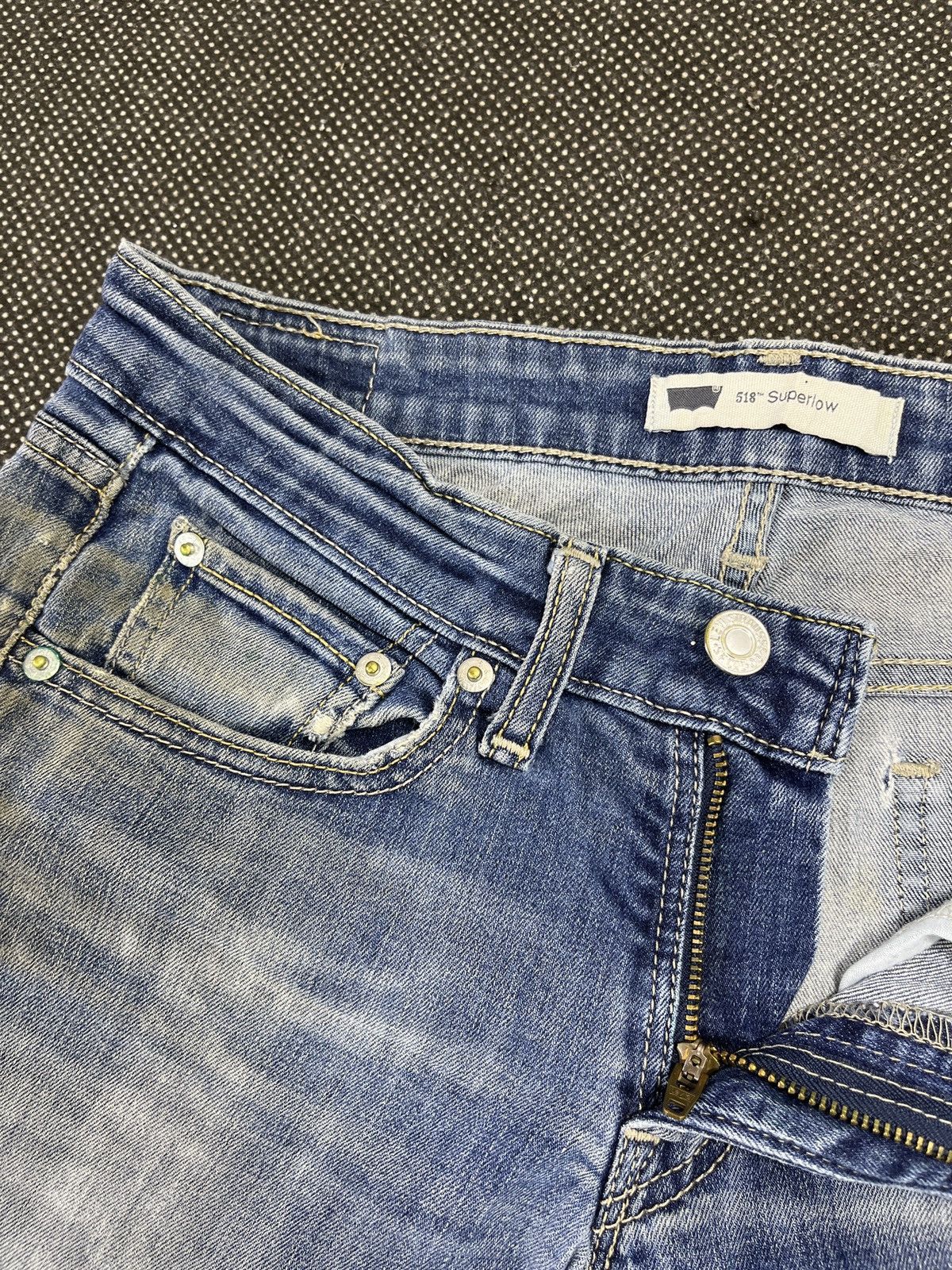 Levi's Vintage Levis 518 Superlow Flare Jeans - JP076 Size 30" / US 8 / IT 44 - 9 Thumbnail