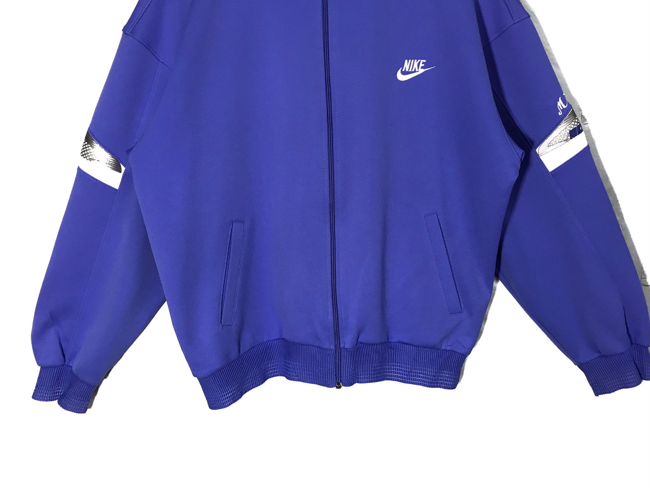 Nike Vintage Nike Swoosh Sweater Jacket Armpit 24''x25'' Size US L / EU 52-54 / 3 - 4 Thumbnail