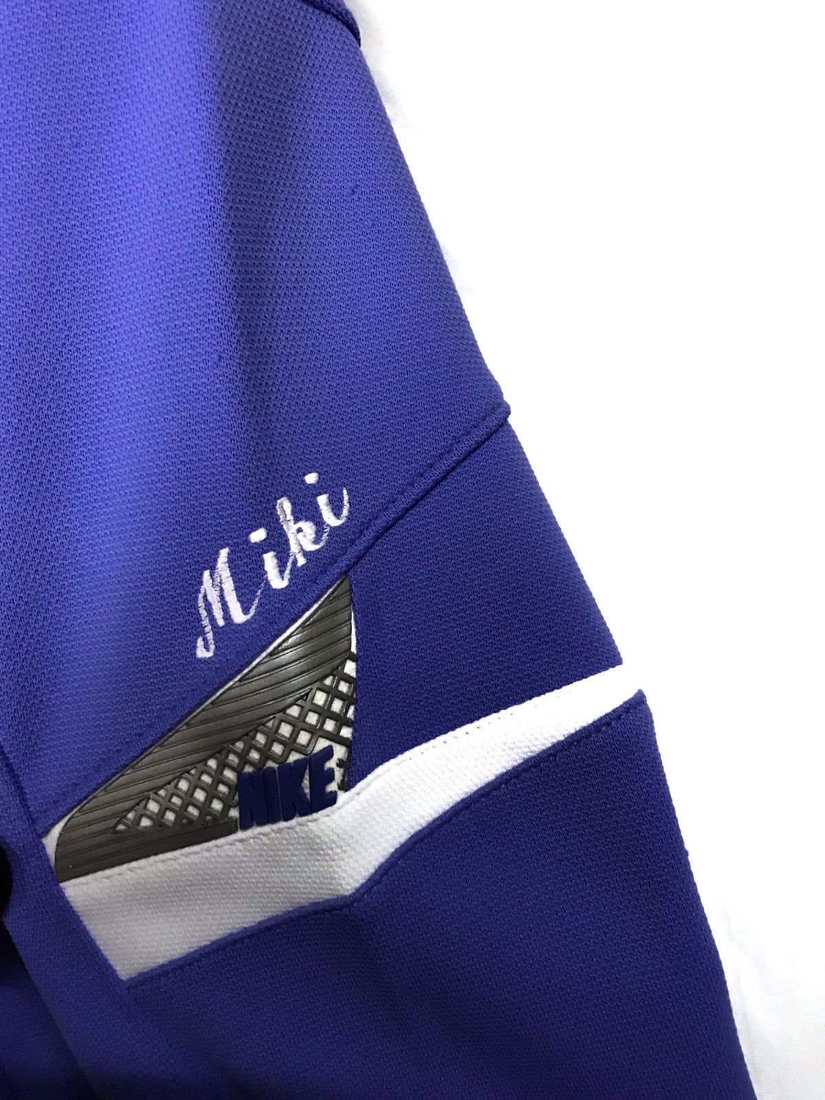 Nike Vintage Nike Swoosh Sweater Jacket Armpit 24''x25'' Size US L / EU 52-54 / 3 - 7 Thumbnail