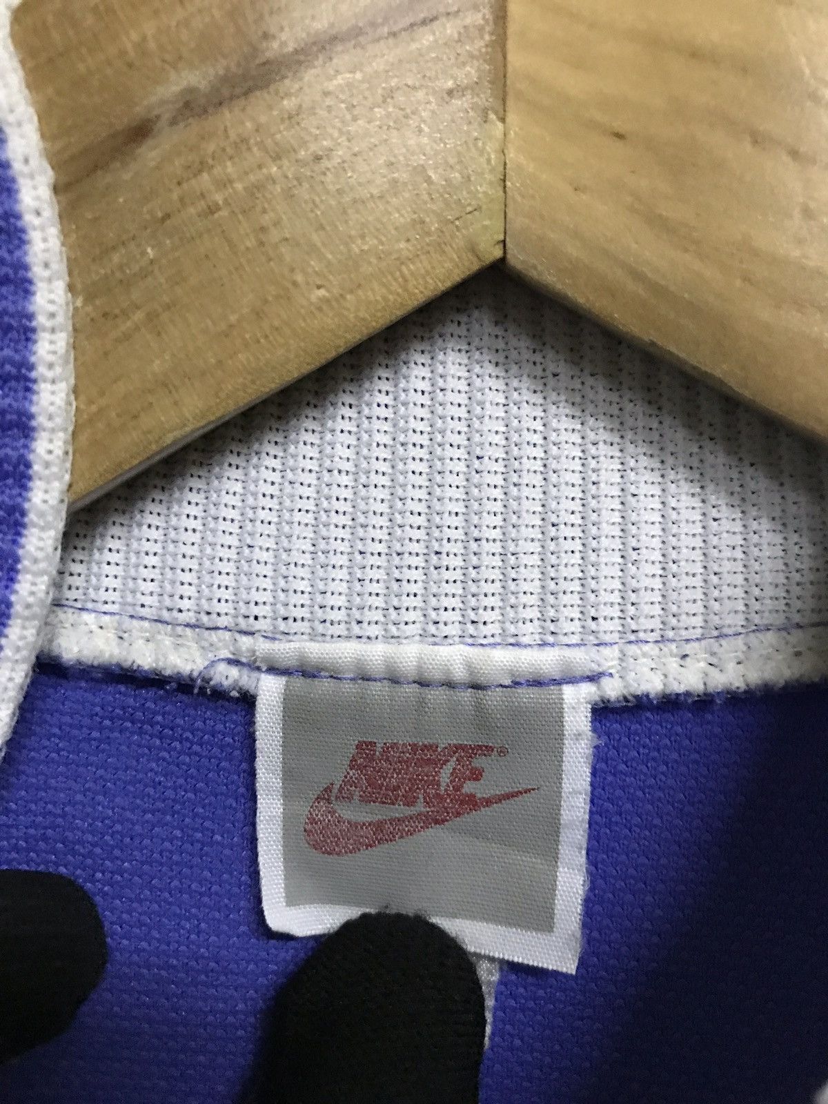 Nike Vintage Nike Swoosh Sweater Jacket Armpit 24''x25'' Size US L / EU 52-54 / 3 - 8 Thumbnail