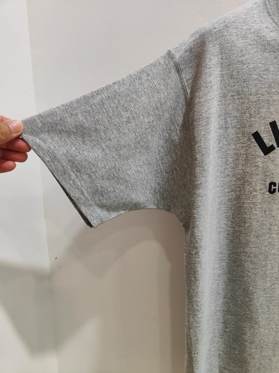Vintage Linux World Conference & Expo 2001 Shirt Size Large Size US L / EU 52-54 / 3 - 6 Thumbnail