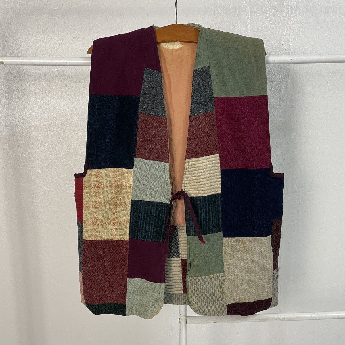 Japanese Brand Vintage Unbranded Patchwork Style Sleeveless Jacket Size US M / EU 48-50 / 2 - 1 Thumbnail